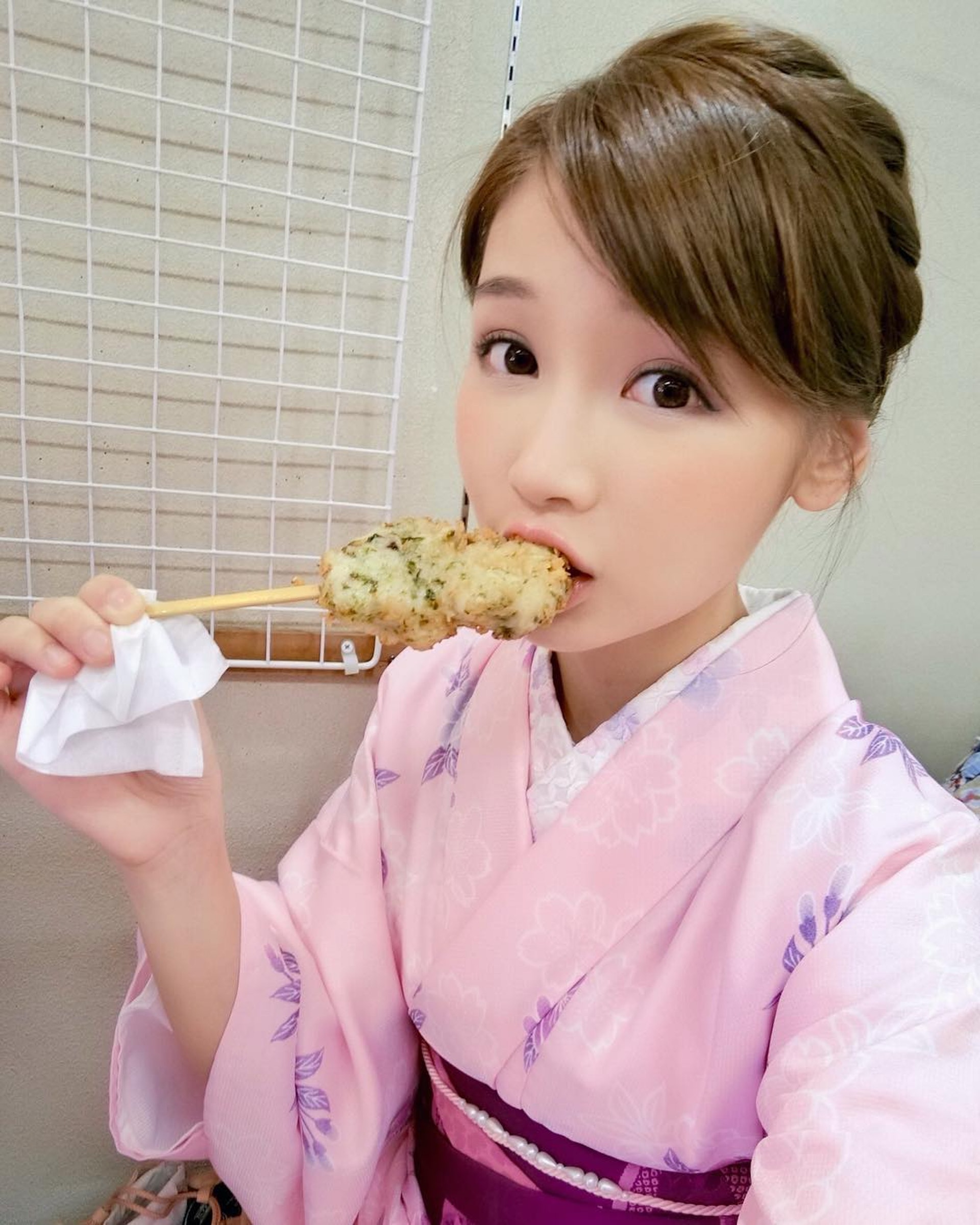 連佢本人都話自己「為食」,睇佢IG相,好多都係食緊嘢...(IG圖片) 連佢本人都話自己「為食」,睇佢IG相,好多都係食緊嘢...(IG圖片)