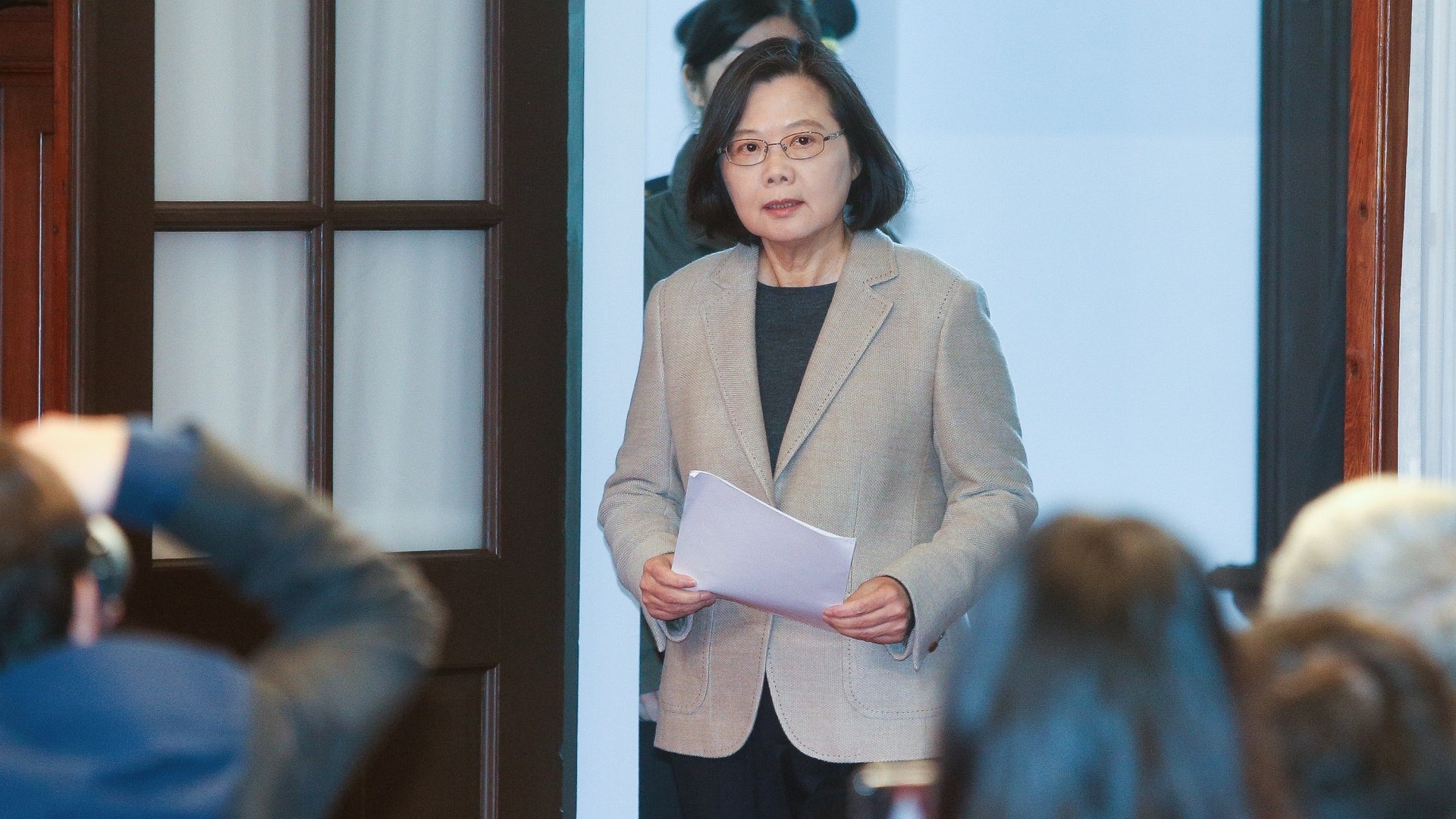 蔡英文新年談話講兩岸關係:豬瘟防疫都無法合作「何來一家親?」 蔡英文新年談話講兩岸關係:豬瘟防疫都無法合作「何來一家親?」