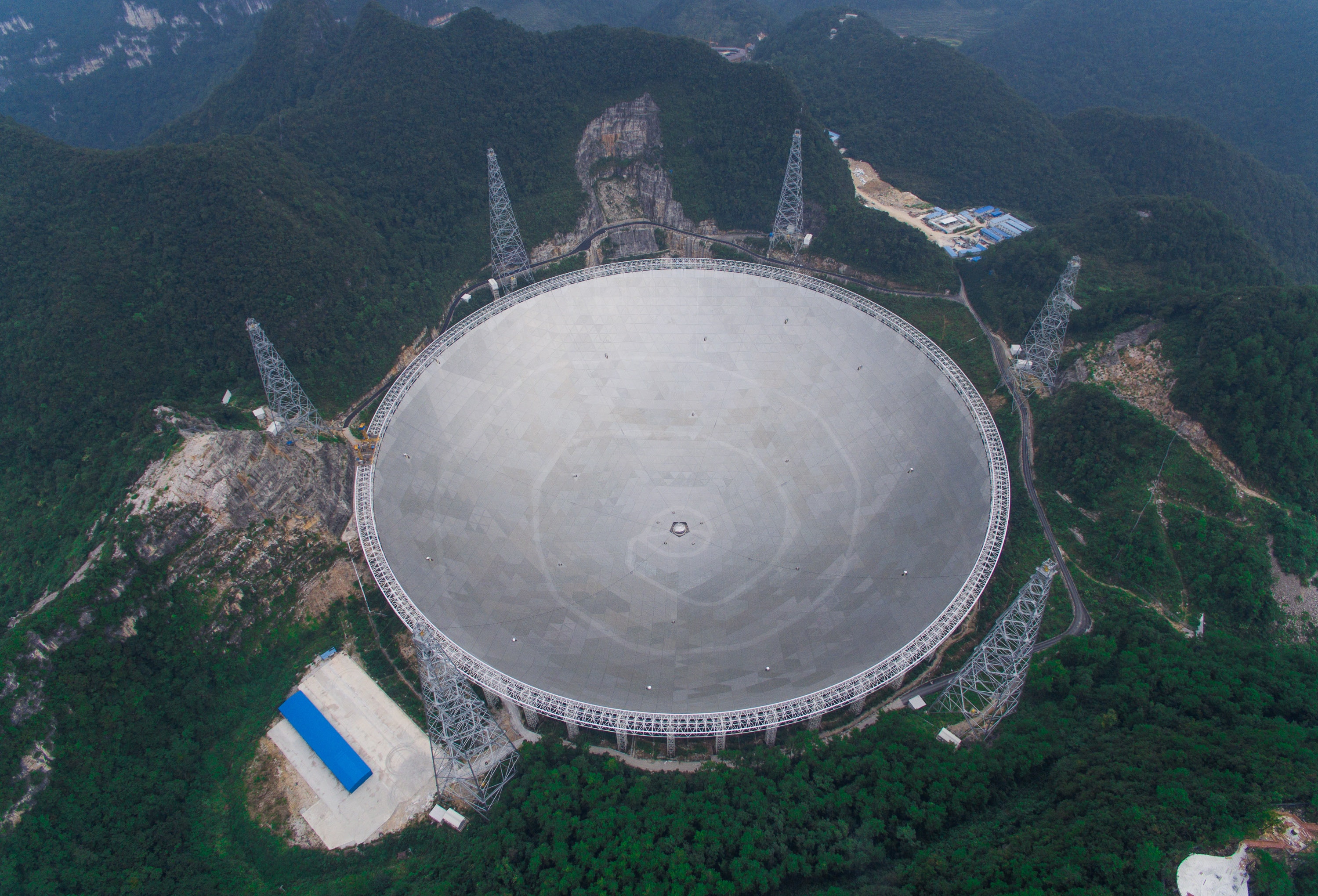中國「超級天眼」今落成啟用　「收聽」太空電波探秘宇宙變遷