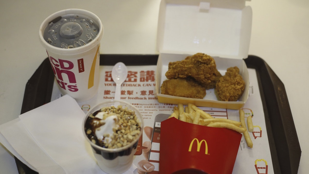 麥當勞近日宣布全面走飲管，不會主動向顧客派飲管。（資料圖片）