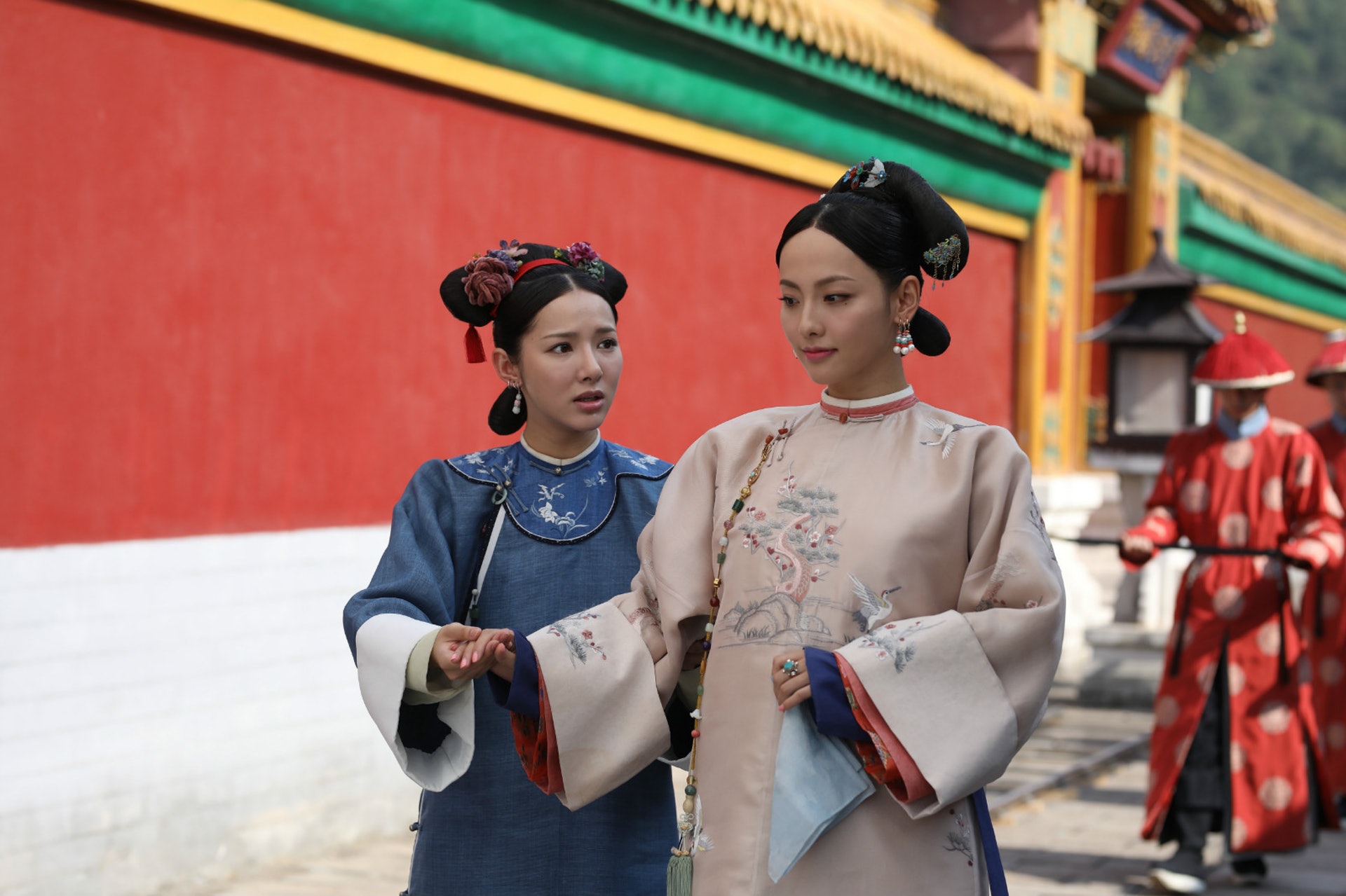 《延禧攻略》中張嘉倪飾演的香妃雖然也是大美人,但就欠缺了回族姑娘的氣質。(劇照) 《延禧攻略》中張嘉倪飾演的香妃雖然也是大美人,但就欠缺了回族姑娘的氣質。(劇照)