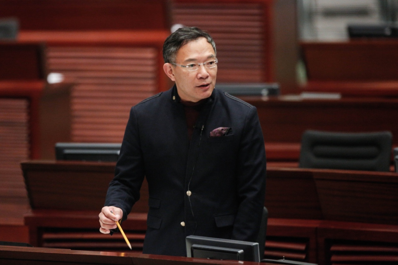 謝偉俊建議懲罰行為不檢的議員。（資料圖片）