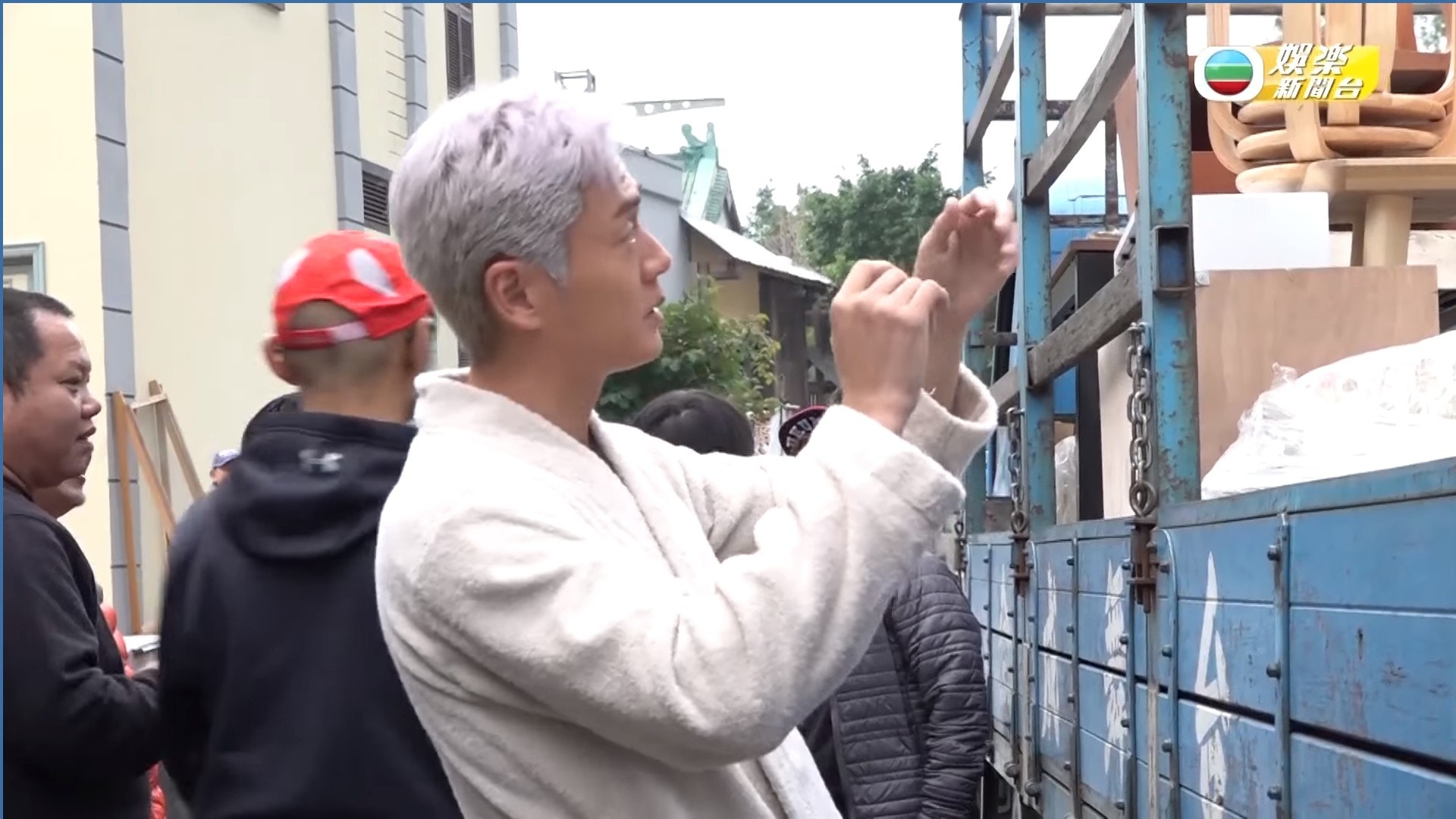 張振朗日前拍攝一場裸跑戲。