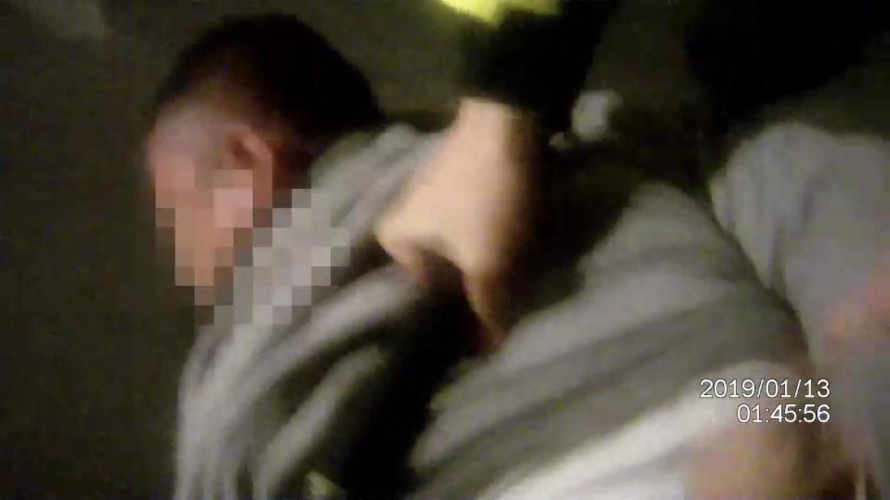 莊姓男子被保大員警攔查，加速逃逸致車輛自撞。（聯合新聞網提供）
