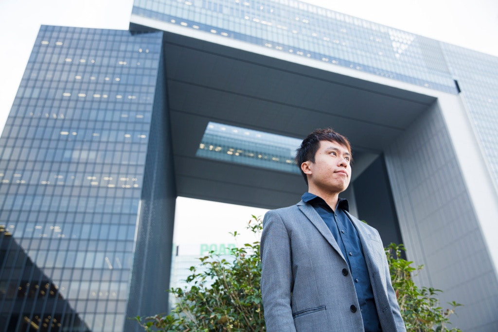 鄺俊宇認為,政府處理流浪動物的想法很迂腐,沒有考慮以其他方法取代人道毀滅。(黃寶瑩攝) 鄺俊宇認為,政府處理流浪動物的想法很迂腐,沒有考慮以其他方法取代人道毀滅。(黃寶瑩攝)