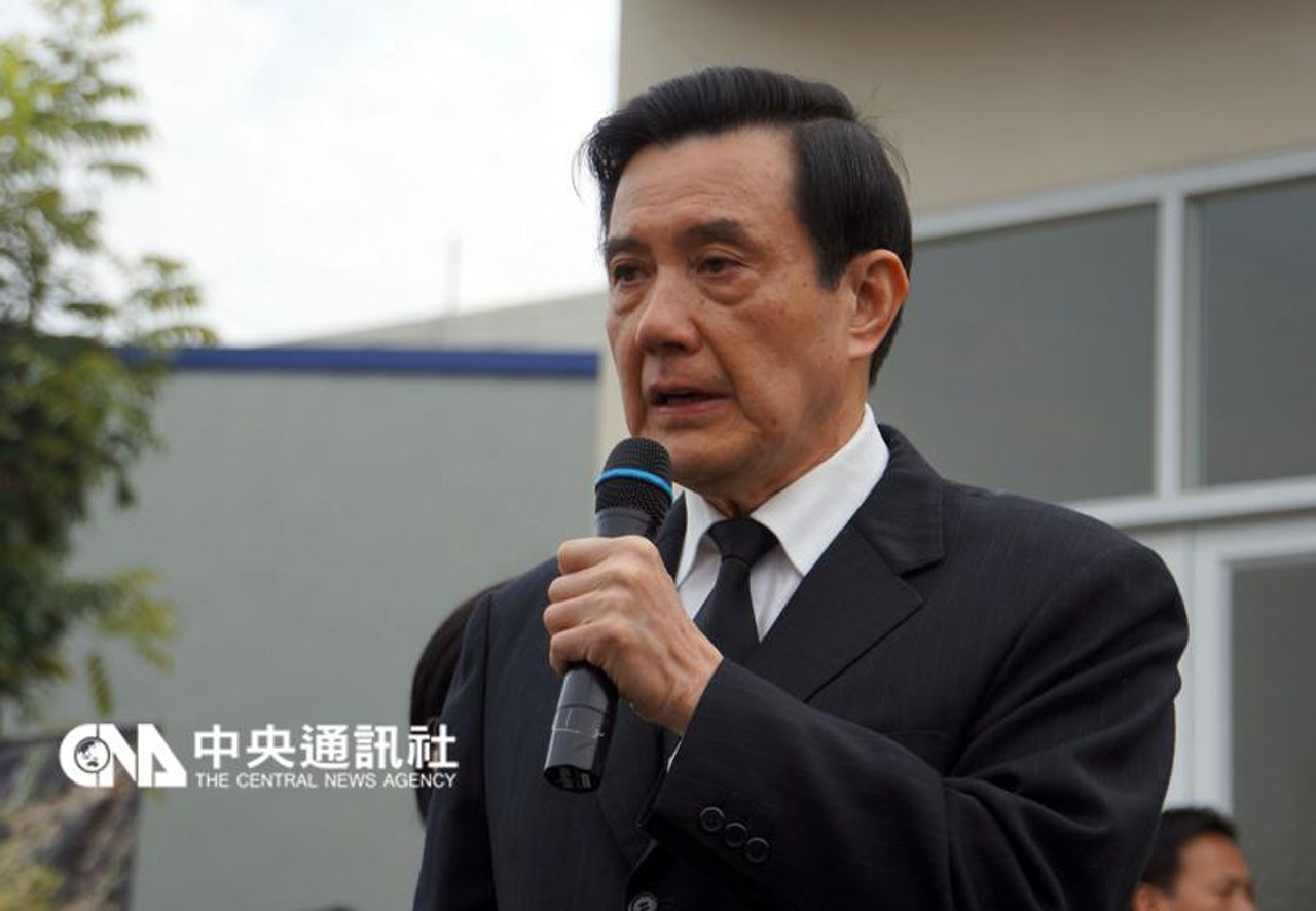 馬英九於今早11時抵達太平島,並於晚上6時在台召開國際記者會。(中央社) 馬英九於今早11時抵達太平島,並於晚上6時在台召開國際記者會。(中央社)