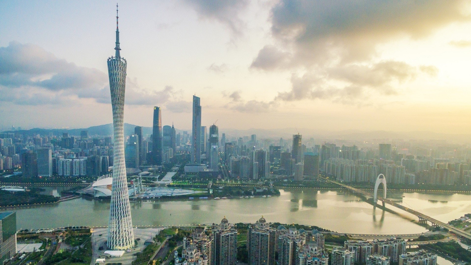 廣州擬設大灣區商業銀行 建設國際金融島 市長籲發揮引擎作用 廣州擬設大灣區商業銀行 建設國際金融島 市長籲發揮引擎作用