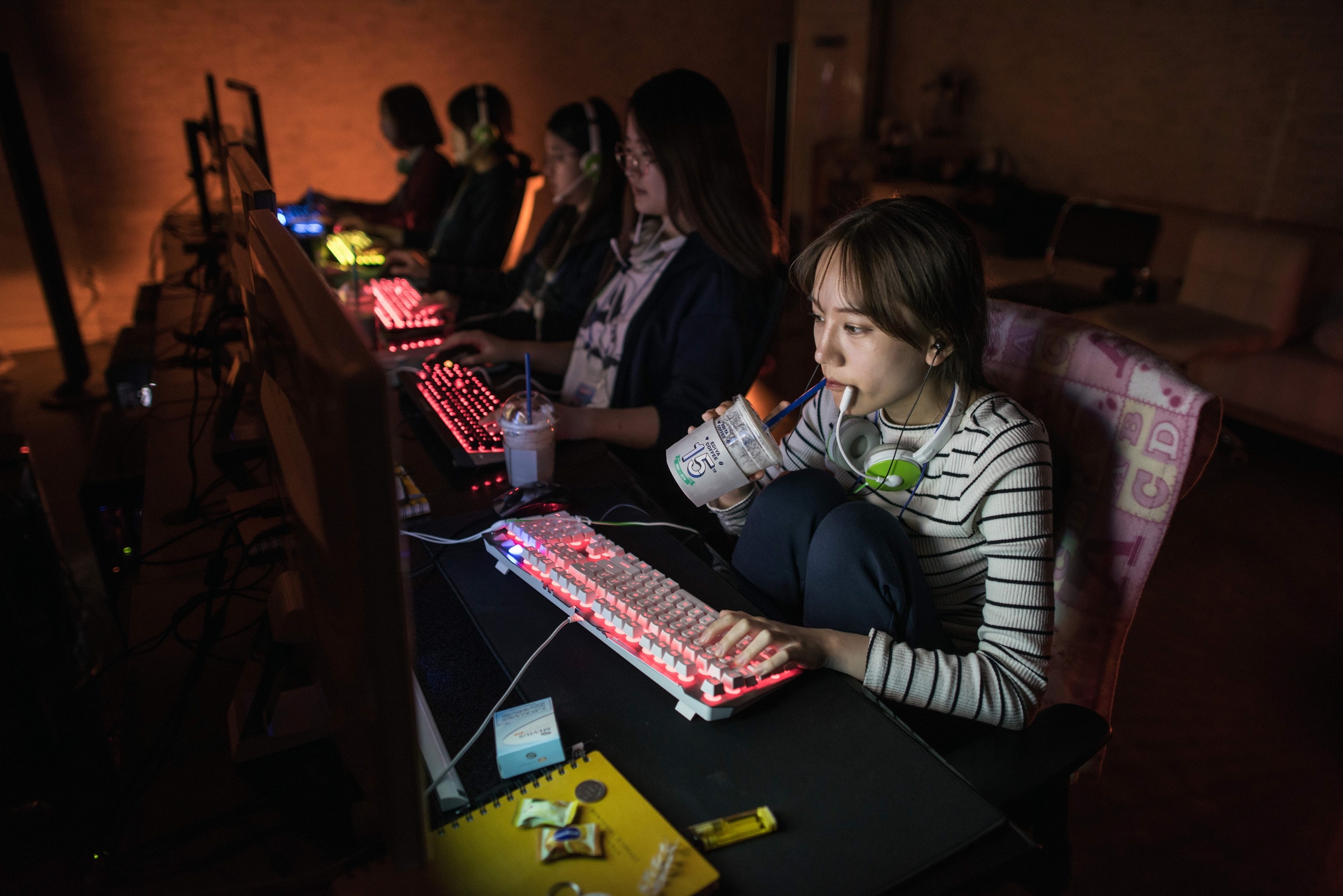 電子競技不是只屬於男性的玩意，但是電競圈陽盛陰衰，女選手經常面對性別歧視，要突圍而出就要付出比男選手更大的努力。（Getty Images）