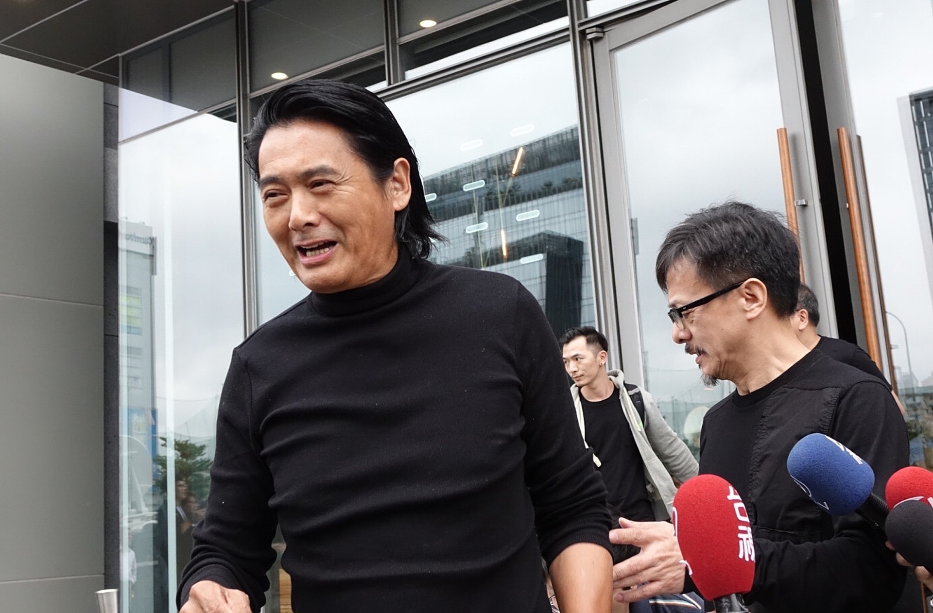 周潤發早前赴台宣傳電影《無雙》時,特地前往號稱「全台至難預約餐廳」Raw一嚐美食(視覺中國)