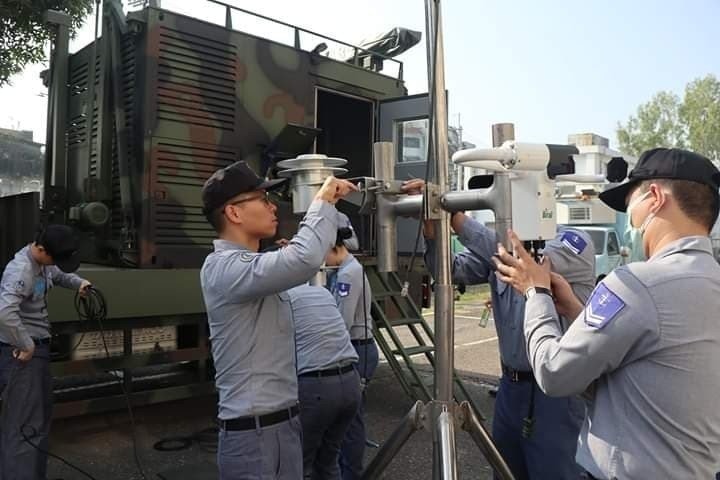 台灣新一代「機動灘頭激浪氣象觀測車」首度操演對外亮相