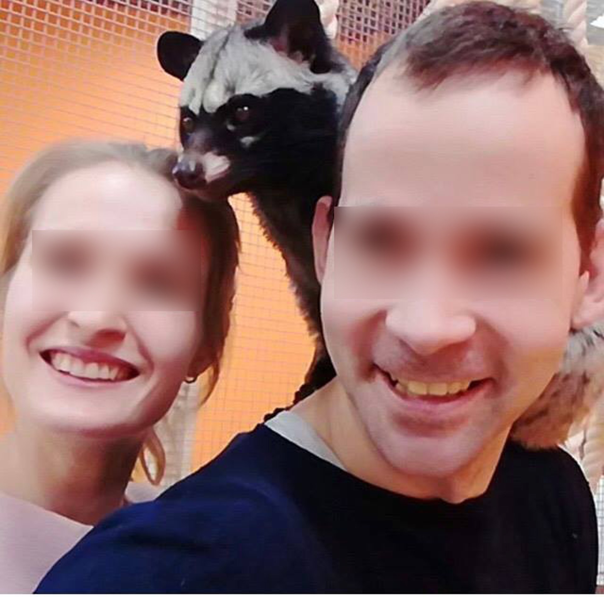 板主回台探親後,發現丈夫有外遇,他更讓第三者登堂入室。(fb「我的俄羅斯丈夫和他的第三者My husband & his mistress」圖片) 板主回台探親後,發現丈夫有外遇,他更讓第三者登堂入室。(fb「我的俄羅斯丈夫和他的第三者My husband & his mistress」圖片)