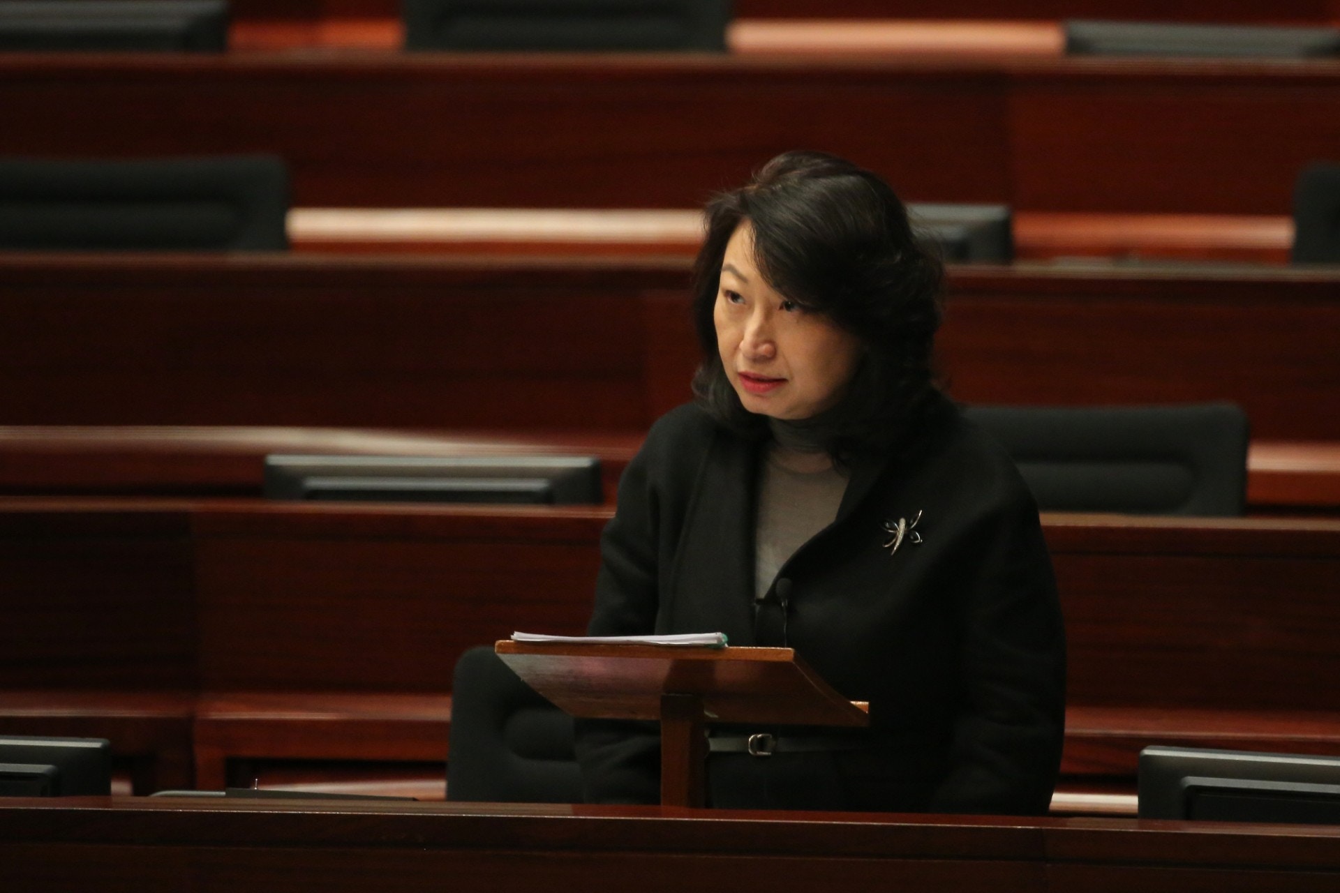 律政司司長鄭若驊將於下周一出席立法會司法及法律事務委員會會議，解釋檢控政策。（林若勤攝）