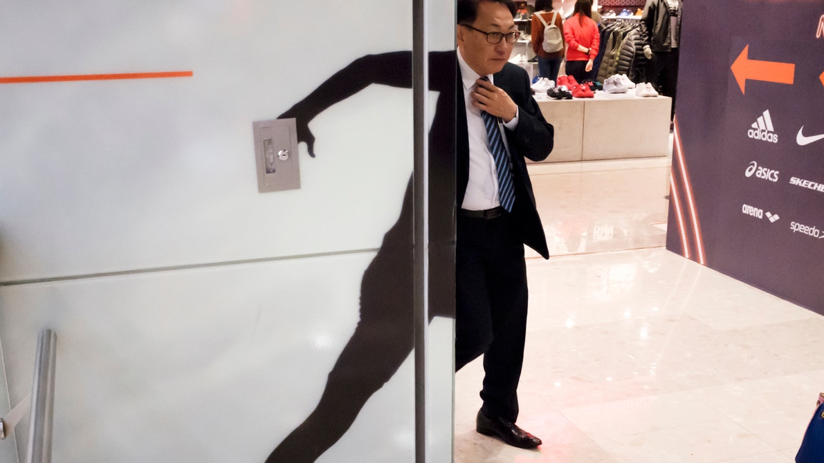 【攝影集】讓想像力融入街拍 本地業餘攝影師 將尋常化為幽默 【攝影集】讓想像力融入街拍 本地業餘攝影師 將尋常化為幽默