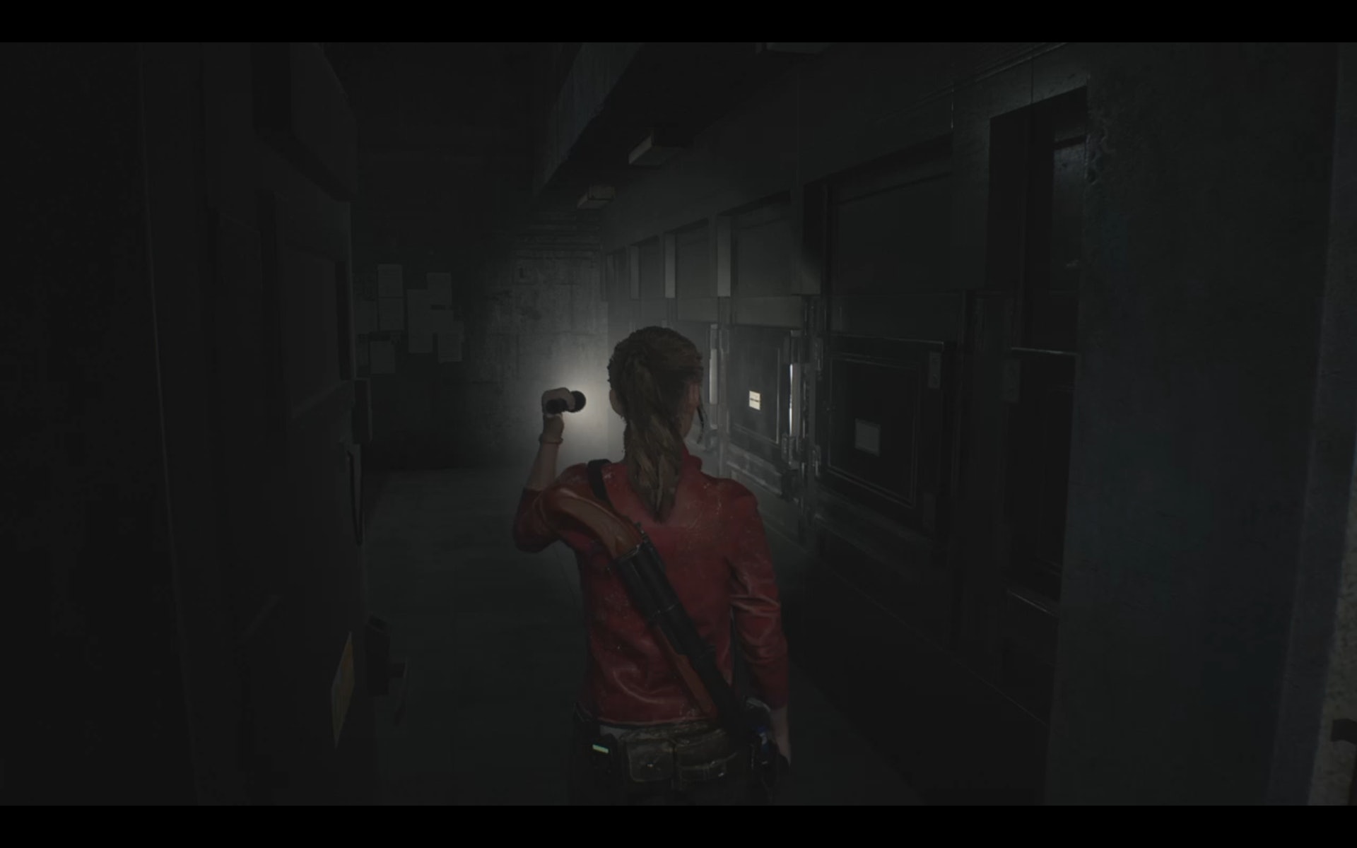 停屍間(《Resident Evil 2》《生化危機2 重製版》(BioHazard RE:2/惡靈古堡2) 遊戲截圖) 停屍間(《Resident Evil 2》《生化危機2 重製版》(BioHazard RE:2/惡靈古堡2) 遊戲截圖)
