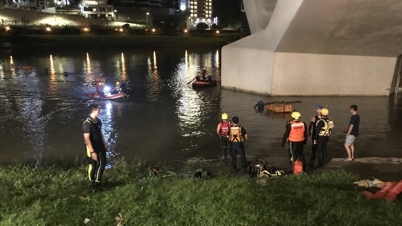 【怪談?】台釣客下水撿魚竿突遇溺亡 友人:疑被大魚拖入水中 【怪談?】台釣客下水撿魚竿突遇溺亡 友人:疑被大魚拖入水中