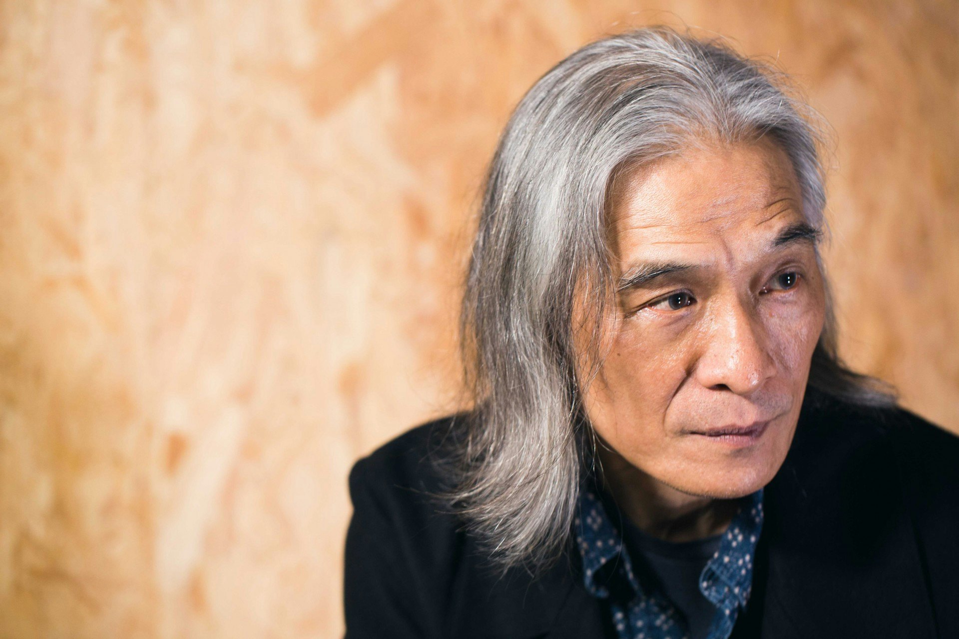 「我用廣東話嚟維生都幾十年,廣東話同我一直有不解緣,我希望耳熟能詳嘅旋律再活一次。」(黃寶瑩攝) 「我用廣東話嚟維生都幾十年,廣東話同我一直有不解緣,我希望耳熟能詳嘅旋律再活一次。」(黃寶瑩攝)