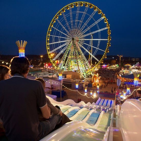 史特加春季嘉年華是全歐洲最大的春天慶典，大約會舉辦3週的時間。（Stuttgarter Frühlingsfest官網）