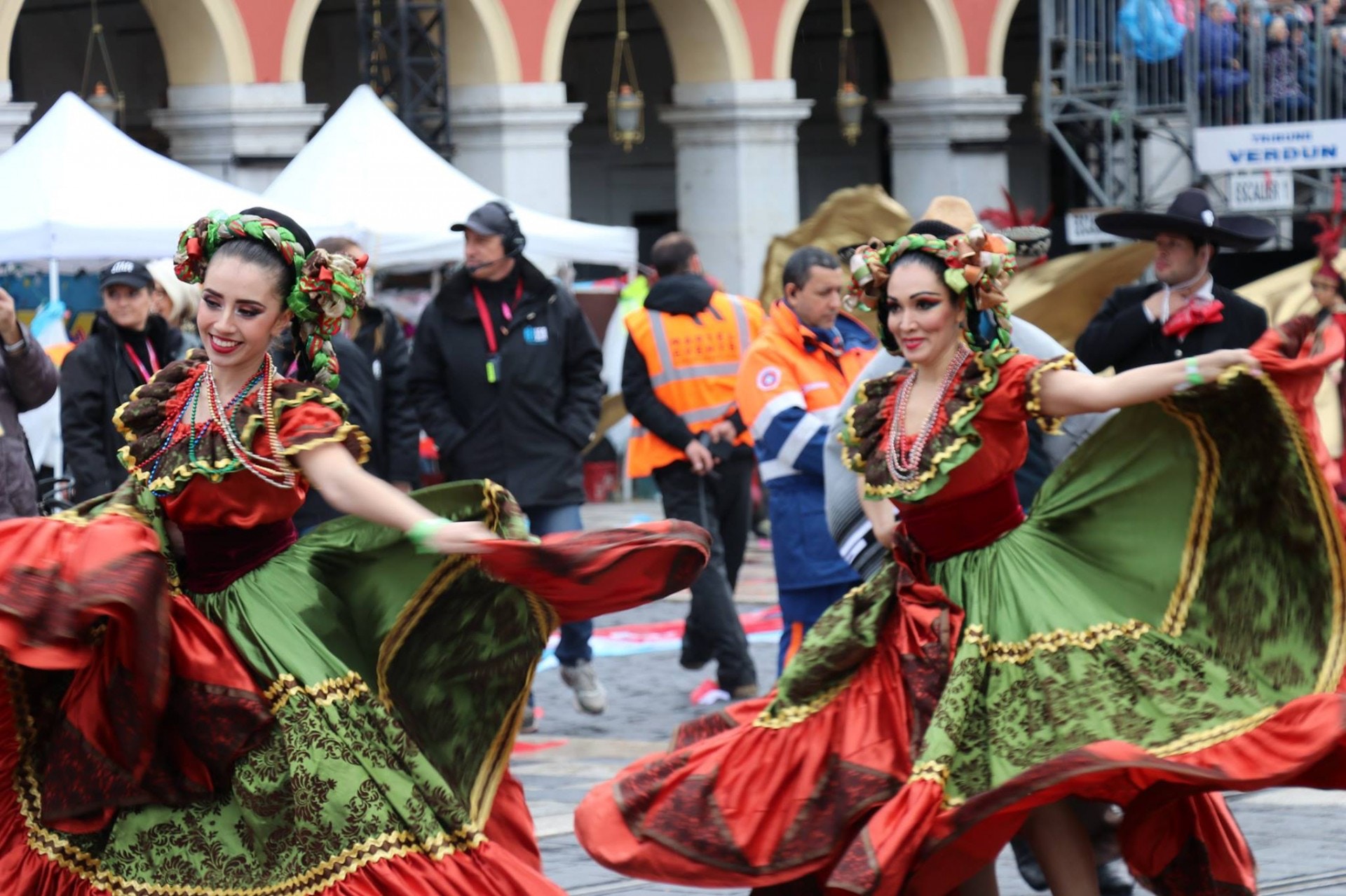 Nice Carnival （Carnaval de Nice Officiel @ Facebook）