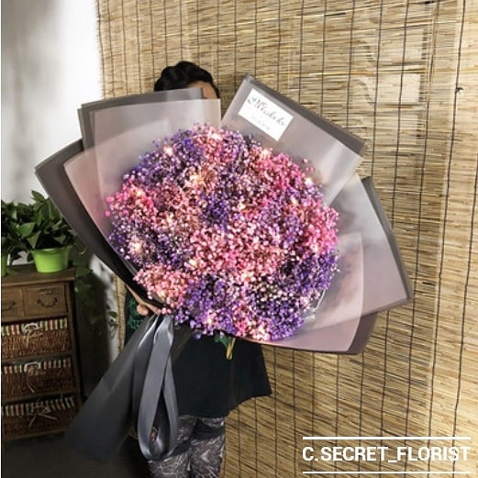 滿天星女王花束$800(Instagram:c.secret_florist) 滿天星女王花束$800(Instagram:c.secret_florist)