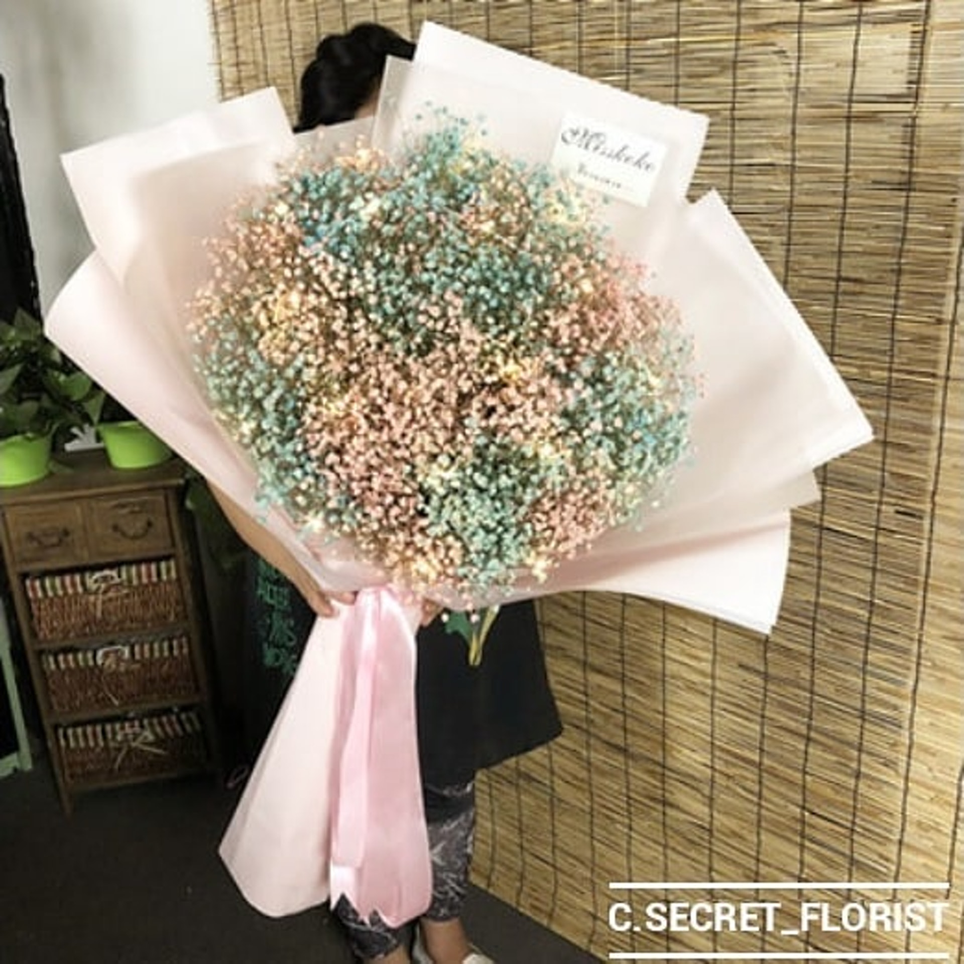 滿天星女王花束$800(Instagram:c.secret_florist) 滿天星女王花束$800(Instagram:c.secret_florist)