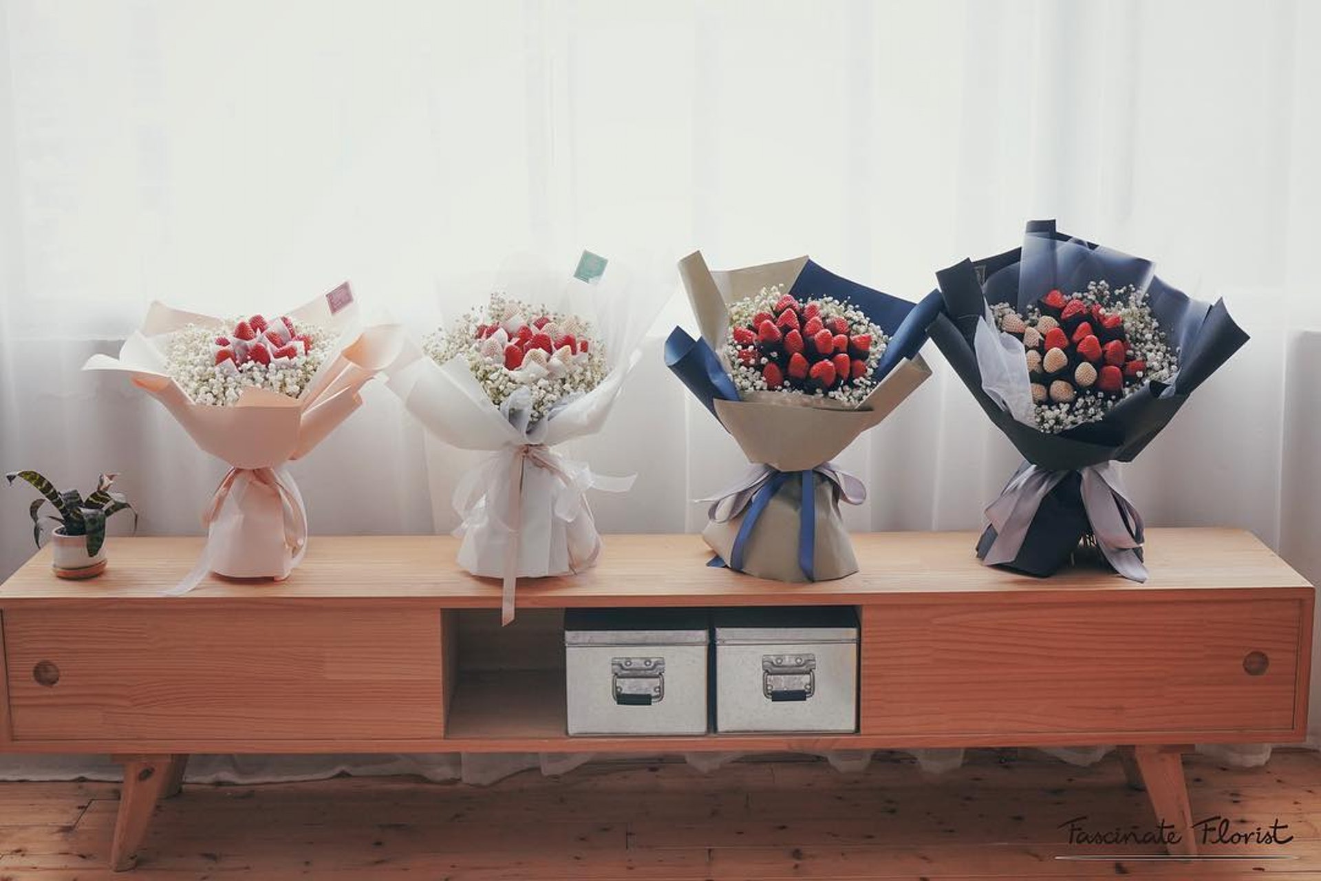 Fascinate Florist今年推出了4款用日本士多啤梨做的花束。（Instagram：fascinate.florist）