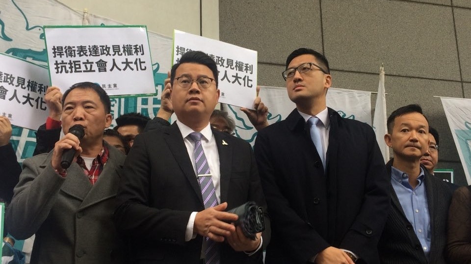 林卓廷尹兆堅涉阻立法會人員執行職務 立法會准6人上庭作供 林卓廷尹兆堅涉阻立法會人員執行職務 立法會准6人上庭作供