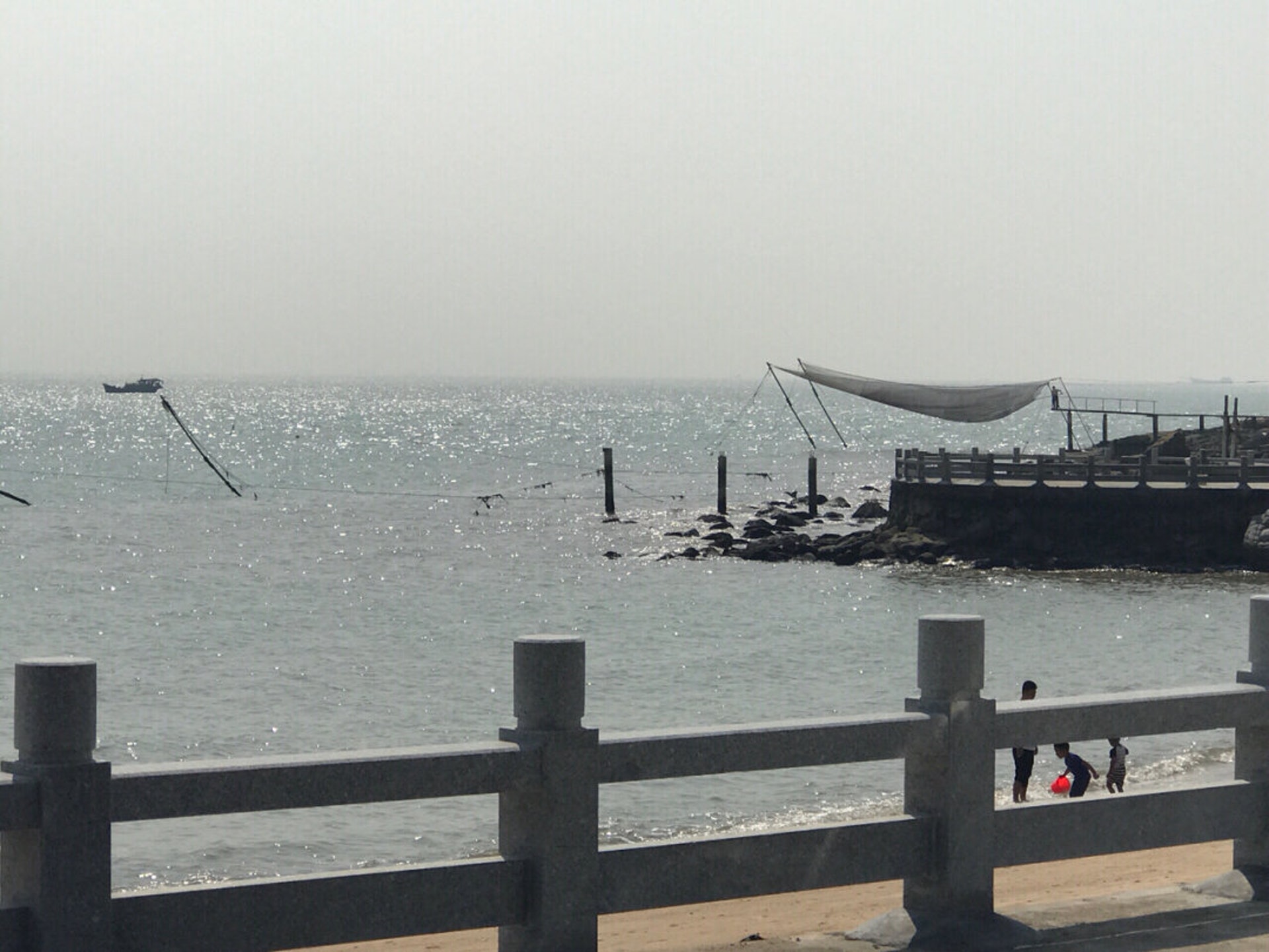 餐廳室外、餐廳一樓、二樓都可以看到海景。(圖片來源:小紅書) 珠海美食
