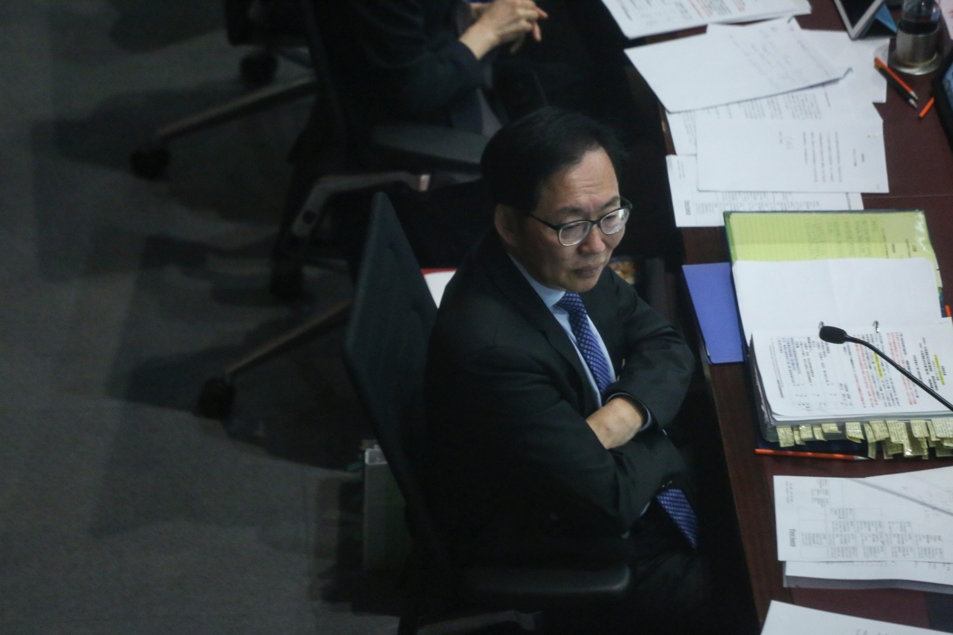 律政司擬增聘法律草擬專員　泛民憂為廿三條舖路　陳健波斥多餘