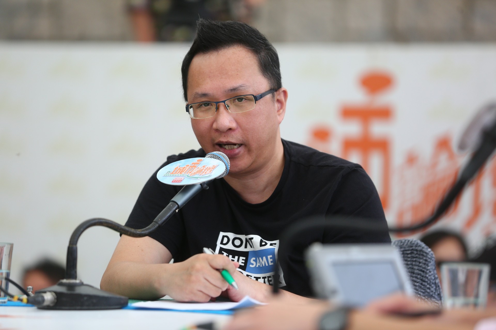 何熙遠建議,村民可安裝捕獸器及加設感應器捕捉野豬。(歐嘉樂攝) 何熙遠建議,村民可安裝捕獸器及加設感應器捕捉野豬。(歐嘉樂攝)