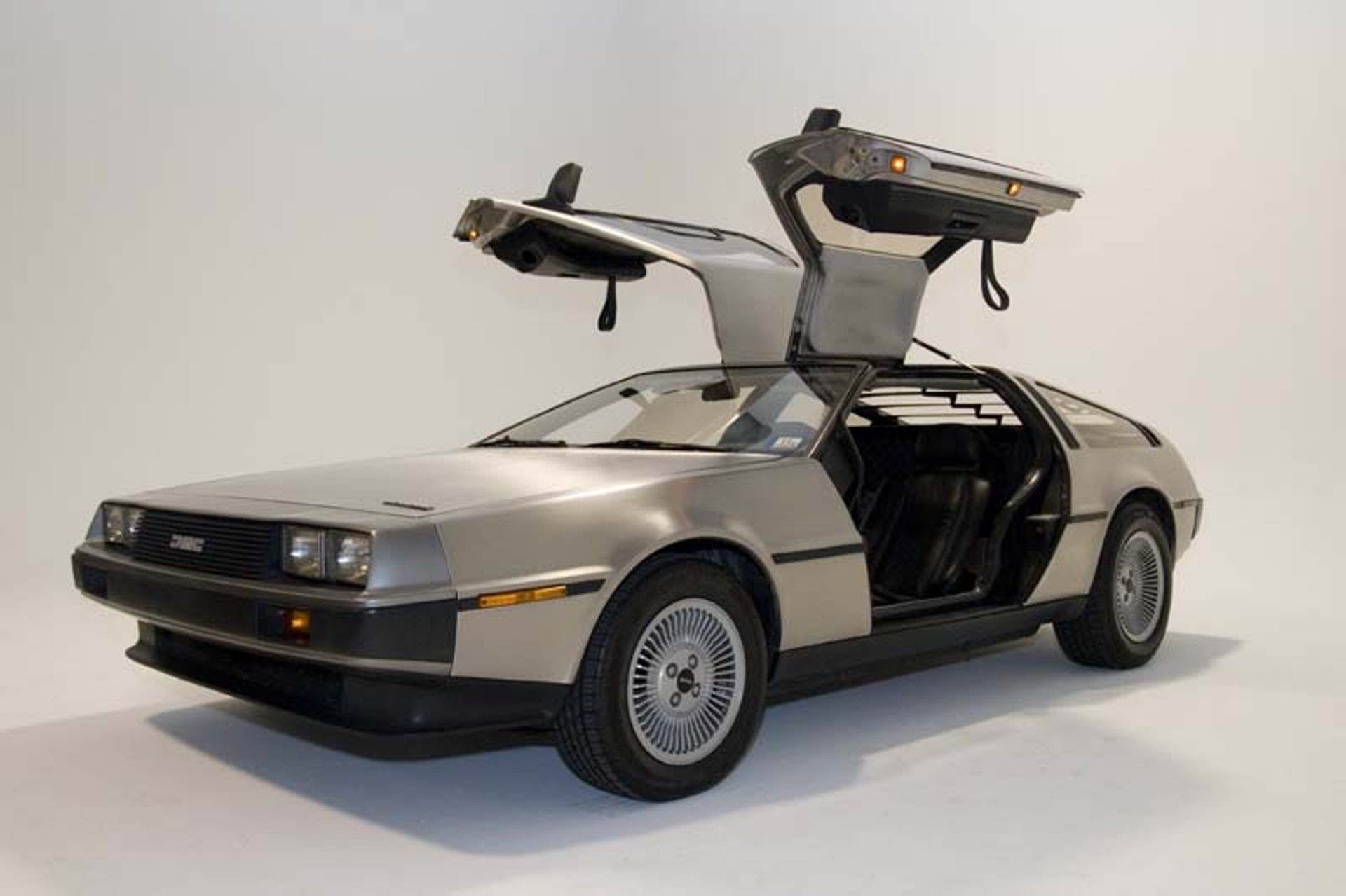 Delorean Dmc 12回到未來17年復刻版登場 香港01 好生活