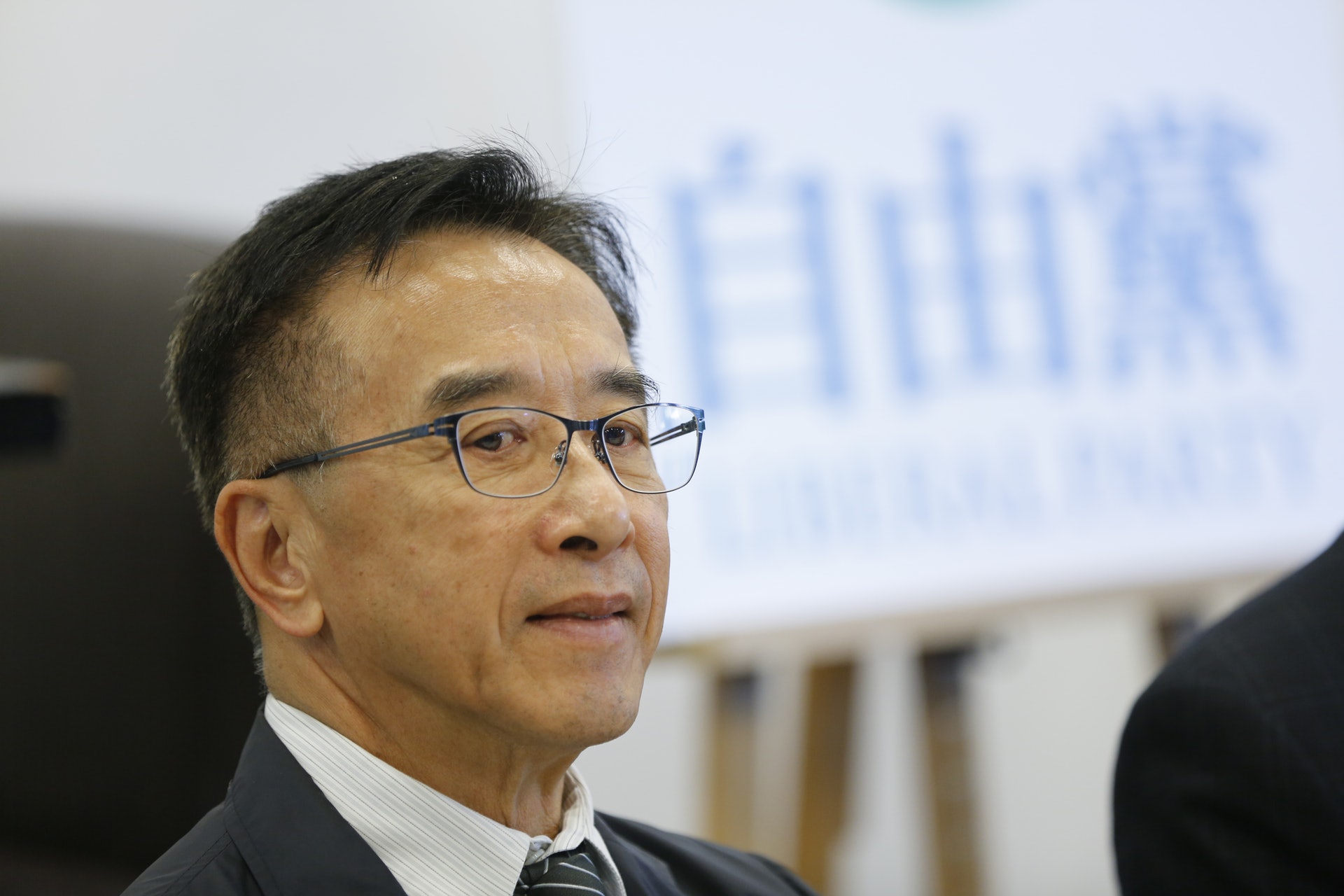田北俊對於泛民有傳獲回鄉證,稱「突然開綠燈係好鼓舞」。(資料圖片) 田北俊對於泛民有傳獲回鄉證,稱「突然開綠燈係好鼓舞」。(資料圖片)