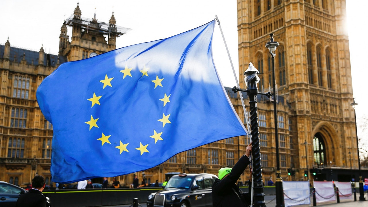 【英國脫歐】「硬脫歐」或致英樓價挫三成 歐盟經濟難獨善其身 【英國脫歐】「硬脫歐」或致英樓價挫三成 歐盟經濟難獨善其身