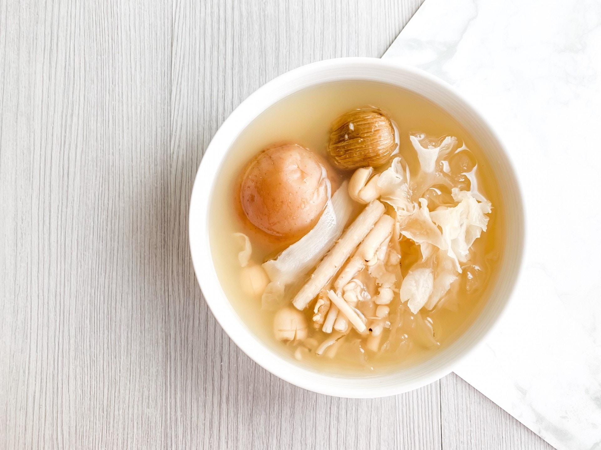 【健康湯水食譜】玉竹沙參雪耳蘋果湯　滋陰潤燥生津止咳止心煩