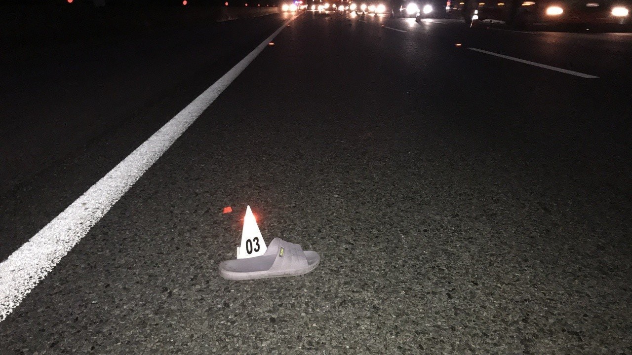 台男高速公路撞欄落車 即遭多車輾成碎塊慘死 女友咫尺目睹嚇呆 台男高速公路撞欄落車 即遭多車輾成碎塊慘死 女友咫尺目睹嚇呆