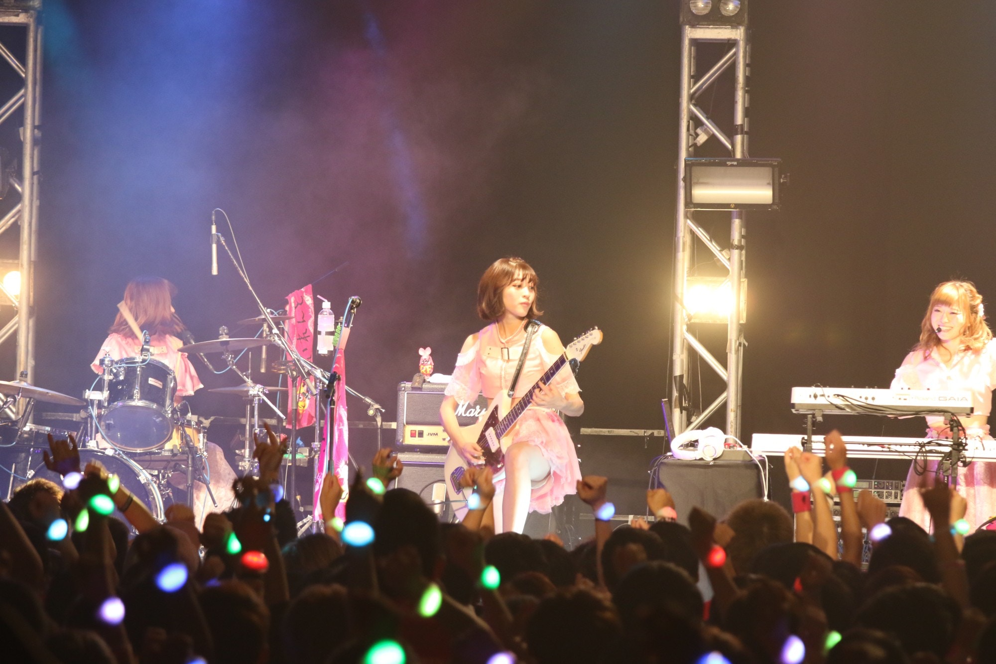 Silent Siren再度訪港開個唱甜美搖滾震撼九展 香港01 眾樂迷