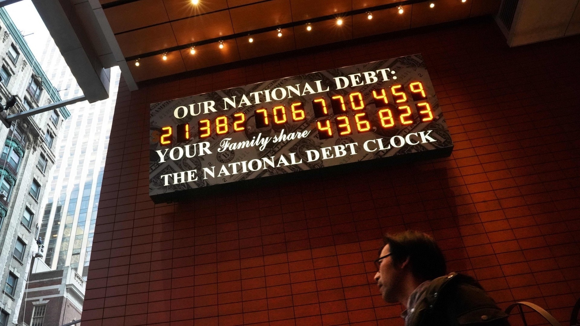 美國債破22萬億網民奇招救國：把「沒用的州份」賣給加拿大