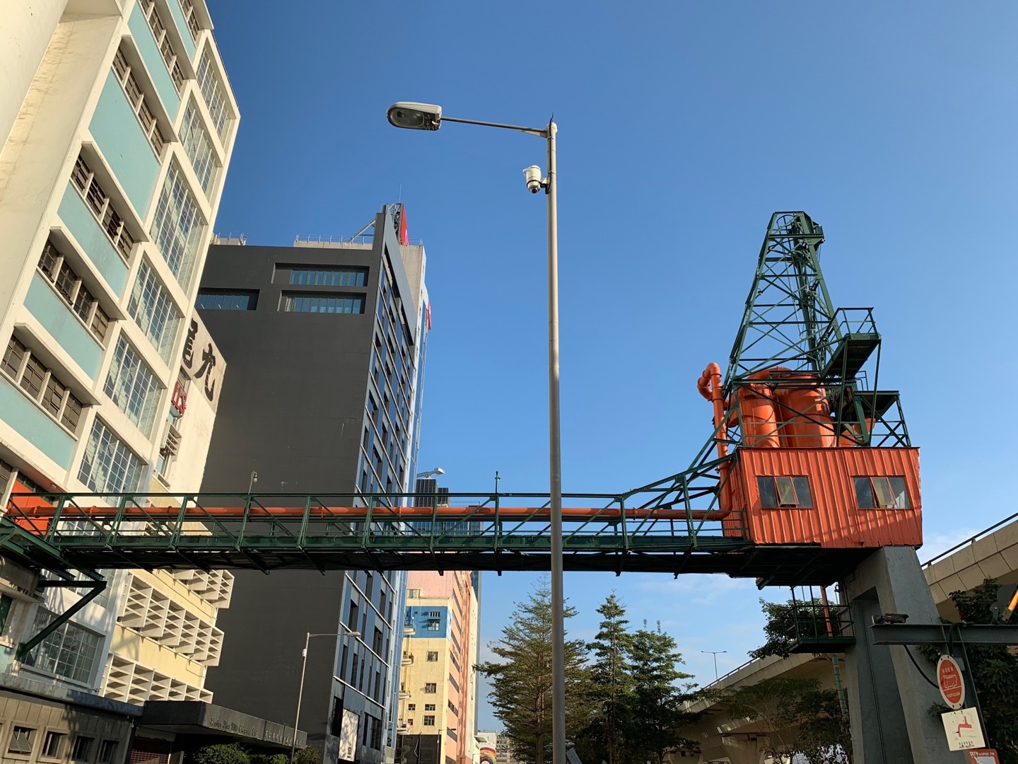 起動九龍東推動智慧城市安裝CCTV攝錄違泊情況交警方跟進執法