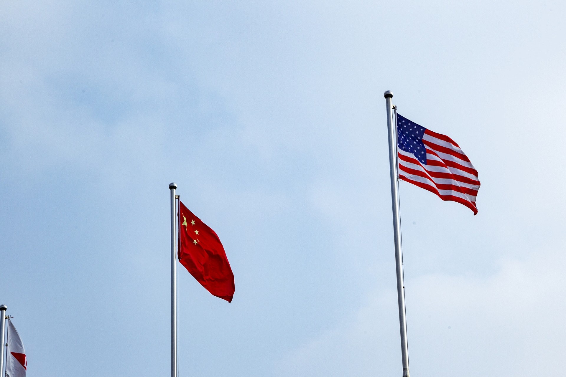 中美貿易談判:美國貿易代表萊特希澤(Robert Lighthizer)和商務部長羅斯(Wilbur Ross)提醒中美雙方依然存在非常大的障礙,不宜過早慶祝。(路透社)