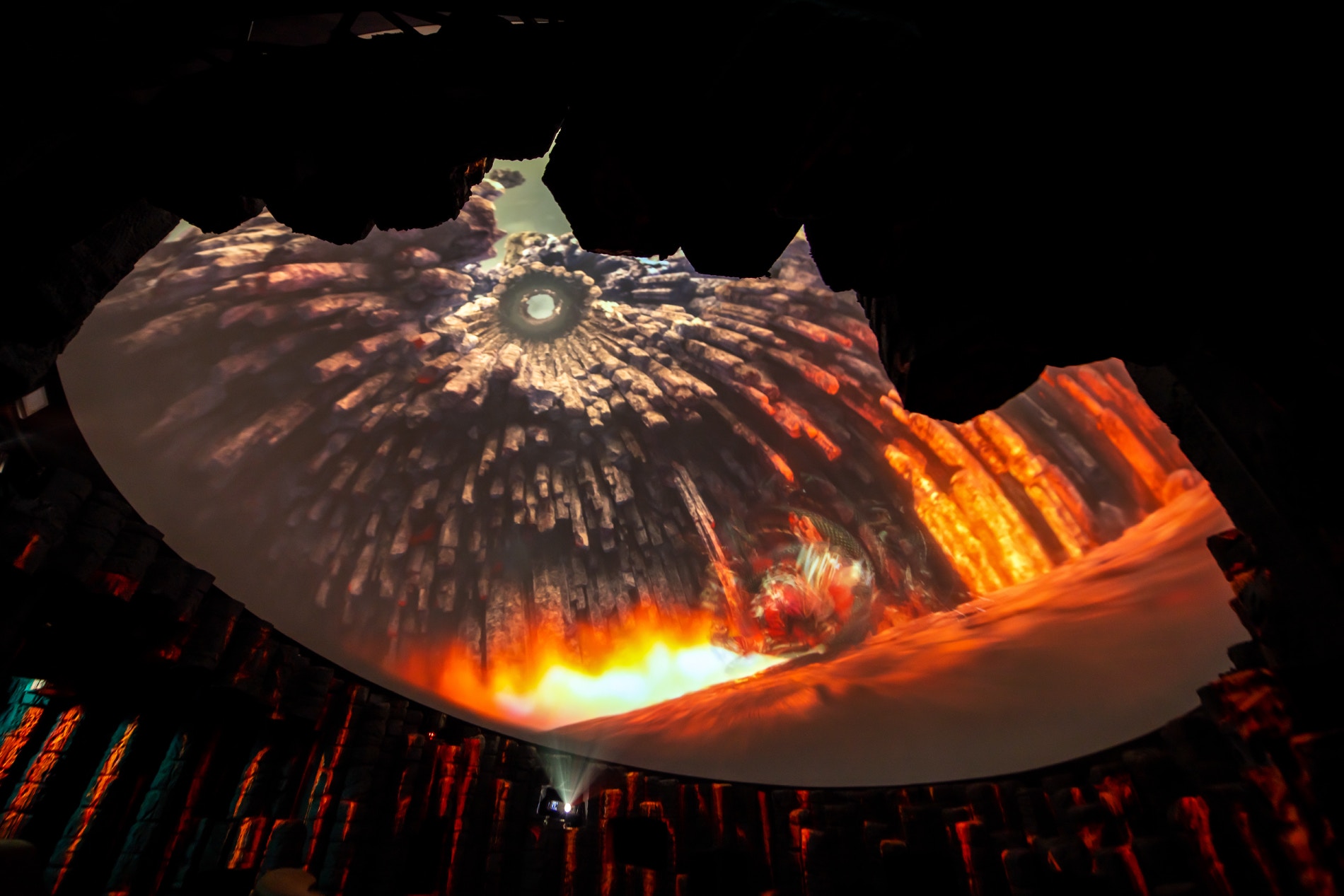  模擬火山爆發的天空（圖片來源：tribhum.com）