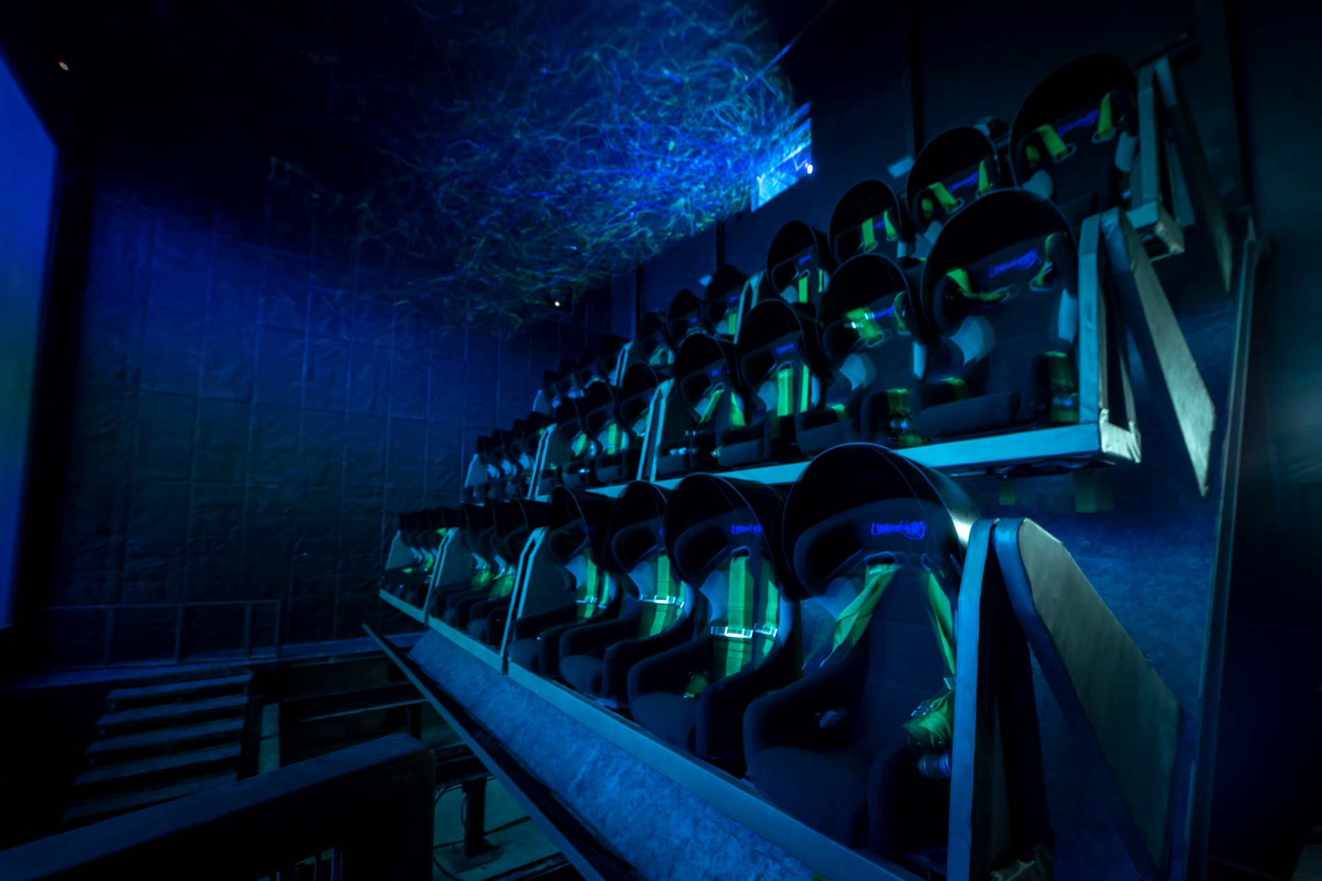 懸浮式4D電影院（圖片來源：tribhum.com）