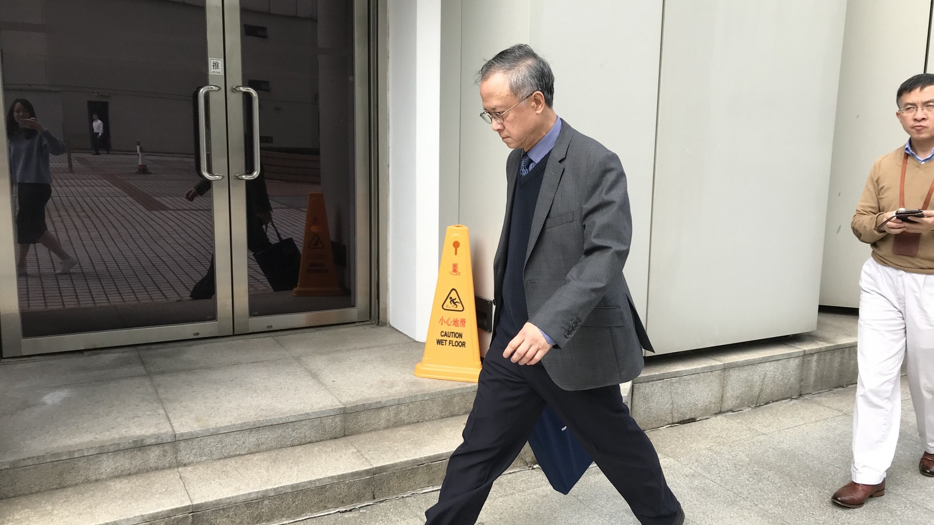 【鷹君爭產】五子羅鷹瑞直認與胞弟羅啟瑞不和 遭多次「佔便宜」 【鷹君爭產】五子羅鷹瑞直認與胞弟羅啟瑞不和 遭多次「佔便宜」