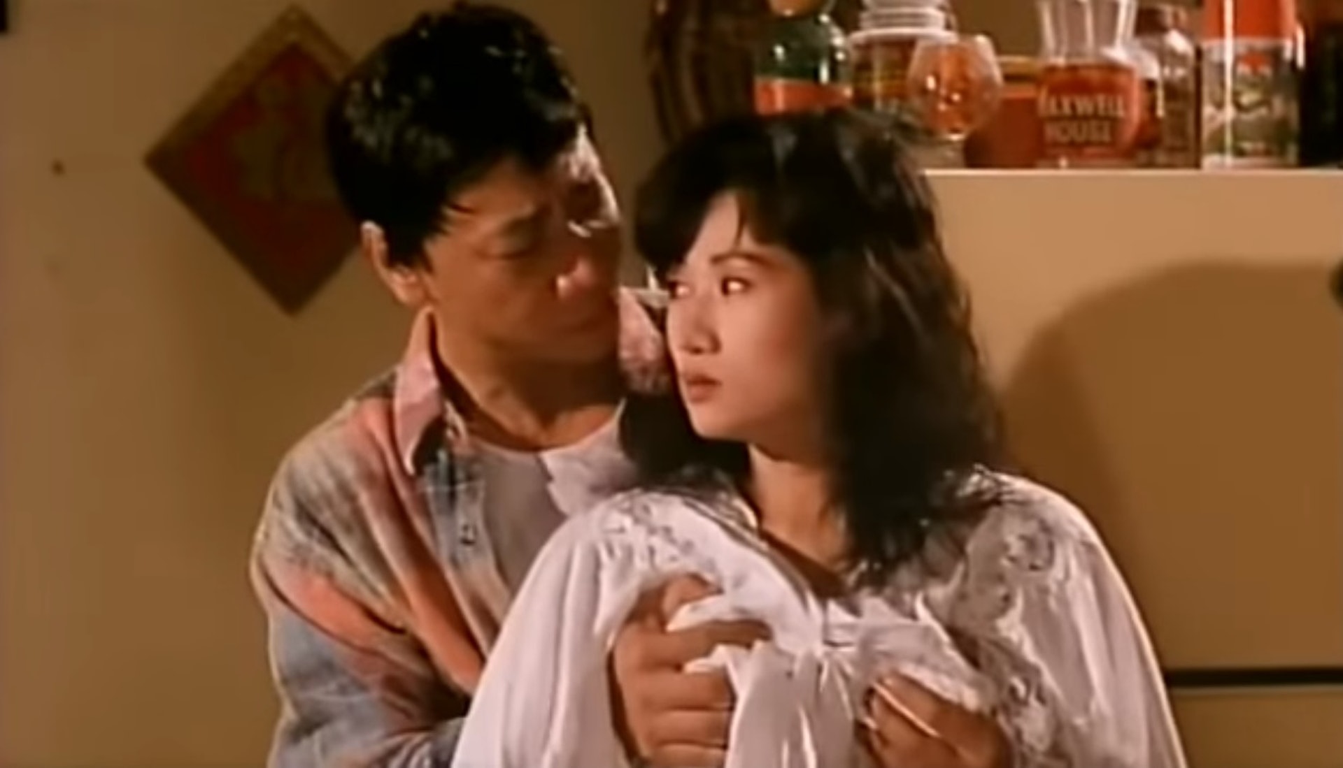 有大量兒童不宜的畫面。(影片截圖) 有大量兒童不宜的畫面。(影片截圖)