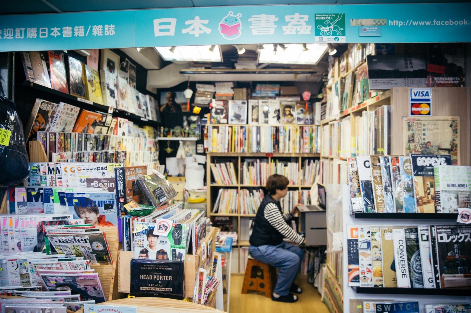 日本書蟲創辦人阿心。(攝影:歐嘉樂) 日本書蟲創辦人阿心。(攝影:歐嘉樂)