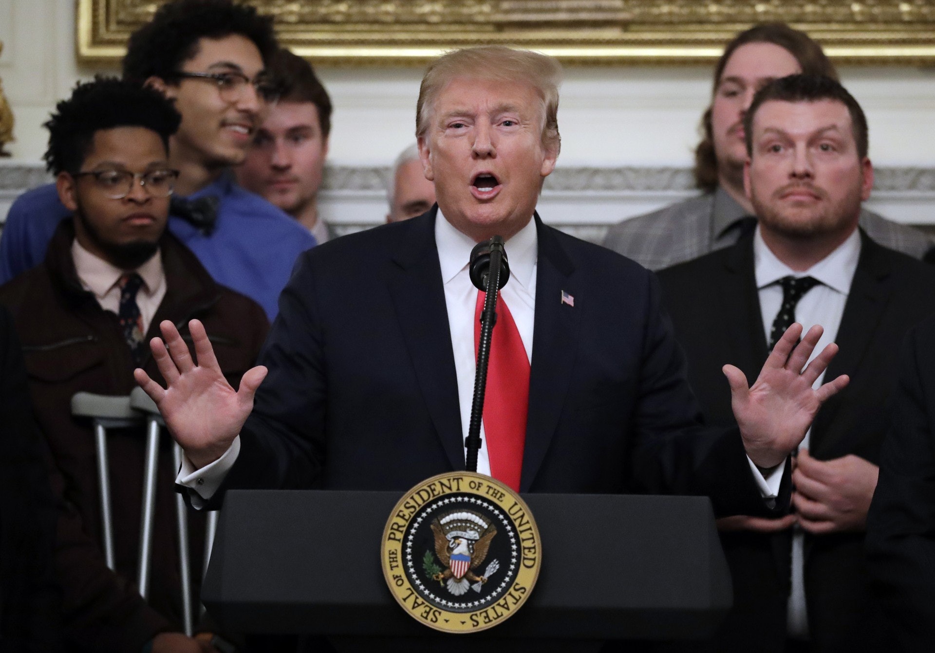 由美國發起的反華為聯盟似有鬆動,美國總統特朗普在Twitter的貼文亦似有軟化迹象。(美聯社)