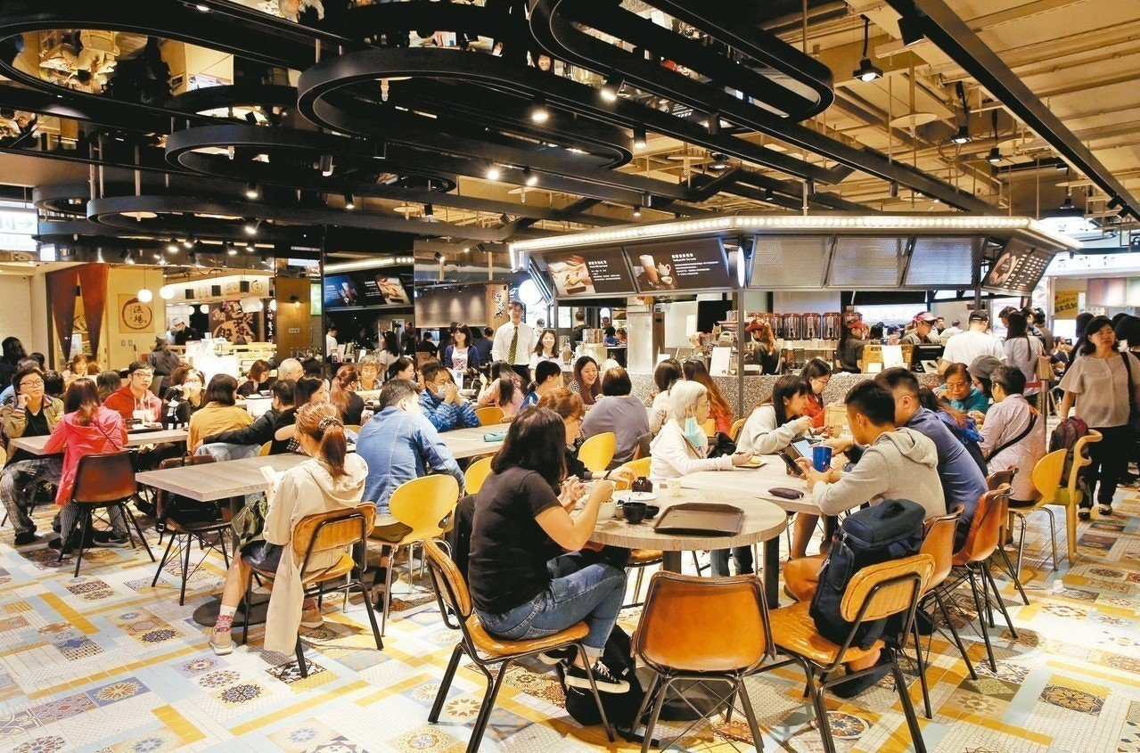 吃飯時被等枱人士開聲催促，確是令人不快。（資料圖片，聯合新聞網提供）
