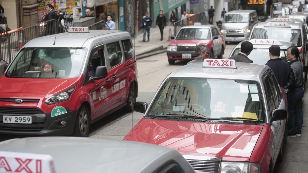 【的士鬥Uber】新App加入戰團 盤點坊間6個較普及召喚的士App 【的士鬥Uber】新App加入戰團 盤點坊間6個較普及召喚的士App