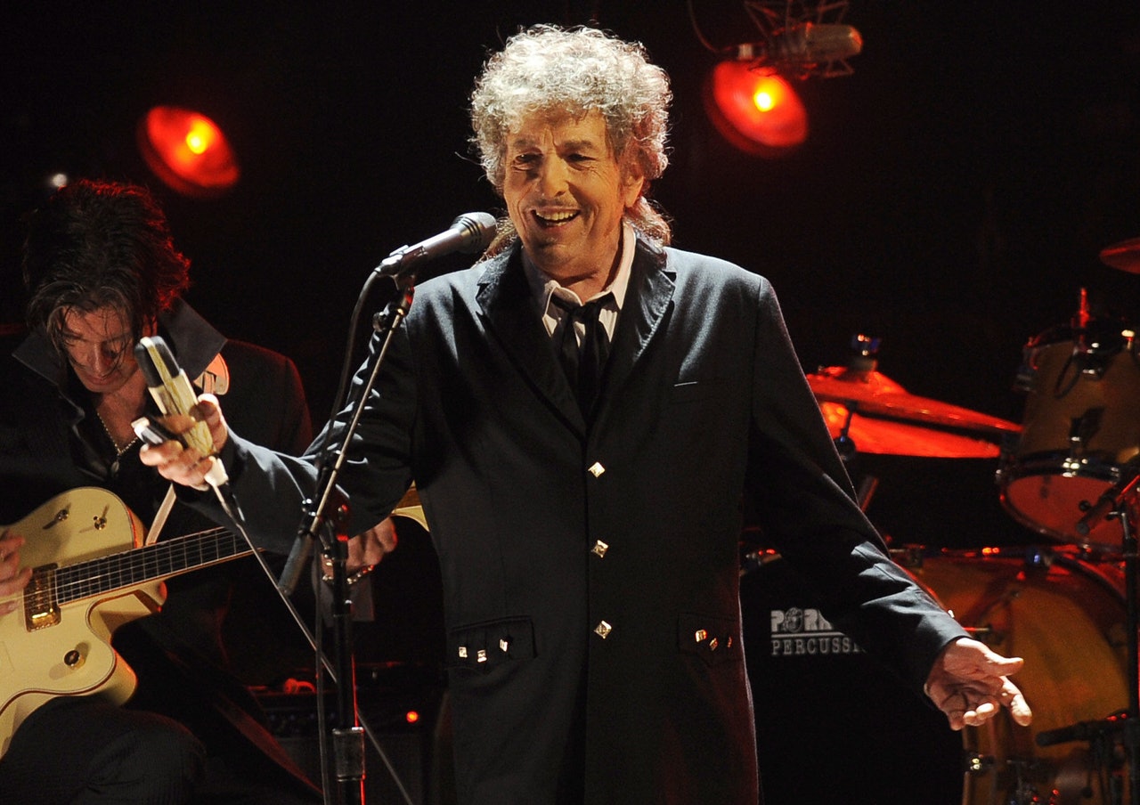 諾貝爾委員會決定放棄聯絡文學獎得主Bob Dylan。(美聯社) 諾貝爾委員會決定放棄聯絡文學獎得主Bob Dylan。(美聯社)