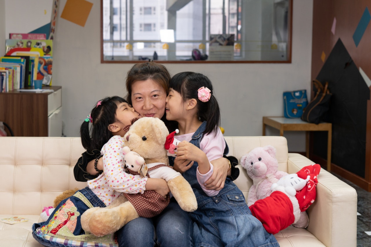 Grace育有3名女兒,都非常支持她上班。 Grace育有3名女兒,都非常支持她上班。