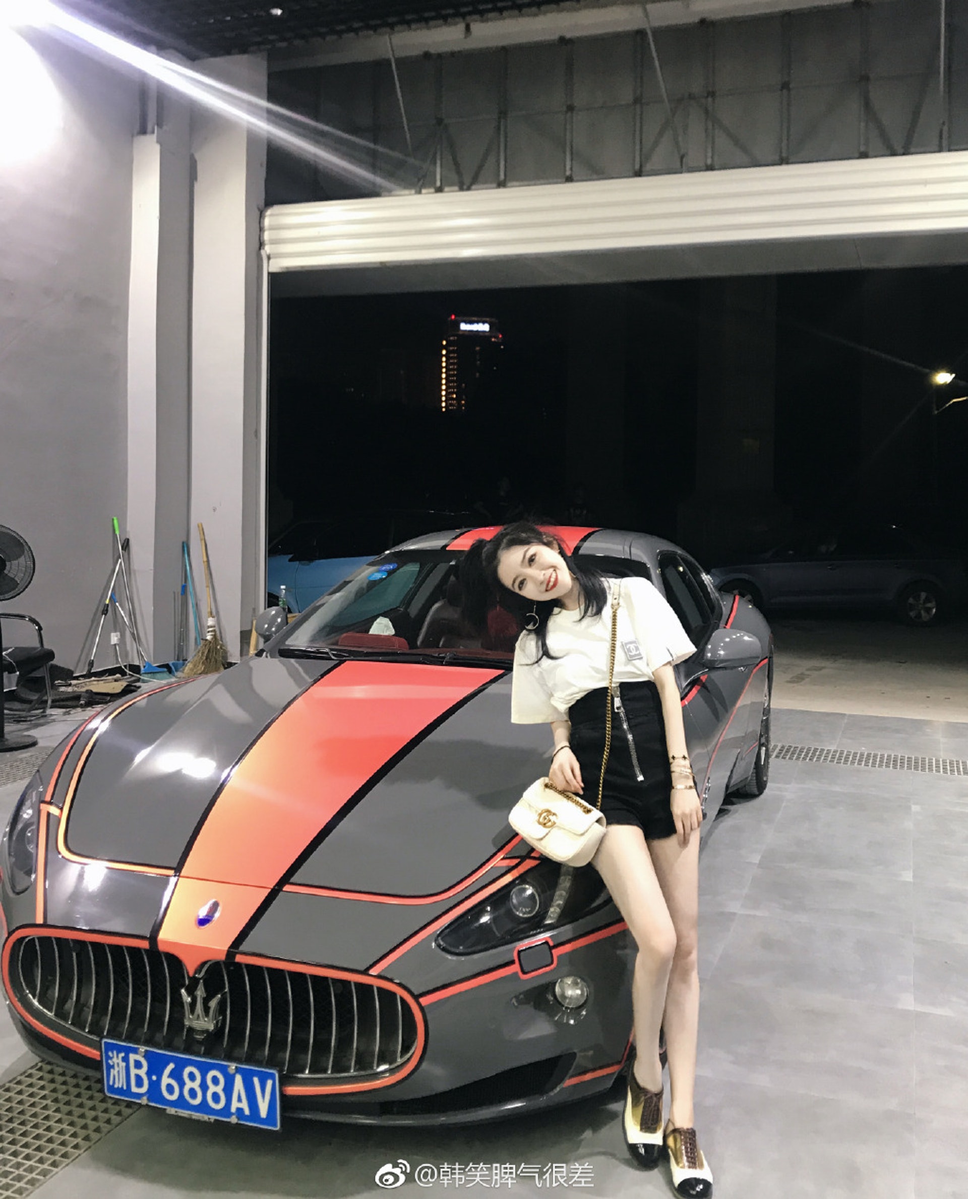 有網民在微博大讚韓笑長相甜美。(「韓笑脾氣很差」微博圖片) 有網民在微博大讚韓笑長相甜美。(「韓笑脾氣很差」微博圖片)