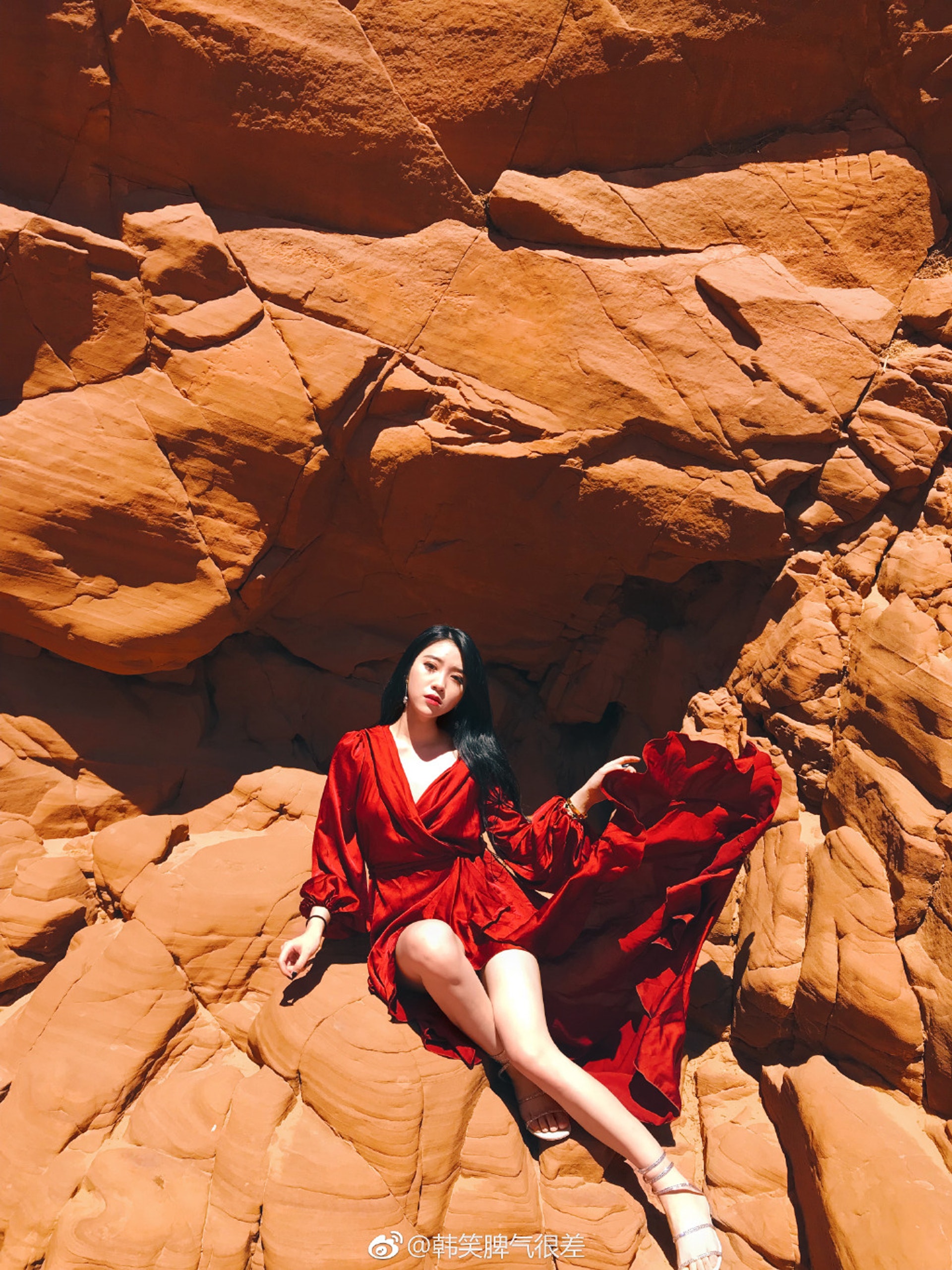 韓笑常在微博分享日常生活,包括不少旅行照。(「韓笑脾氣很差」微博圖片 韓笑常在微博分享日常生活,包括不少旅行照。(「韓笑脾氣很差」微博圖片